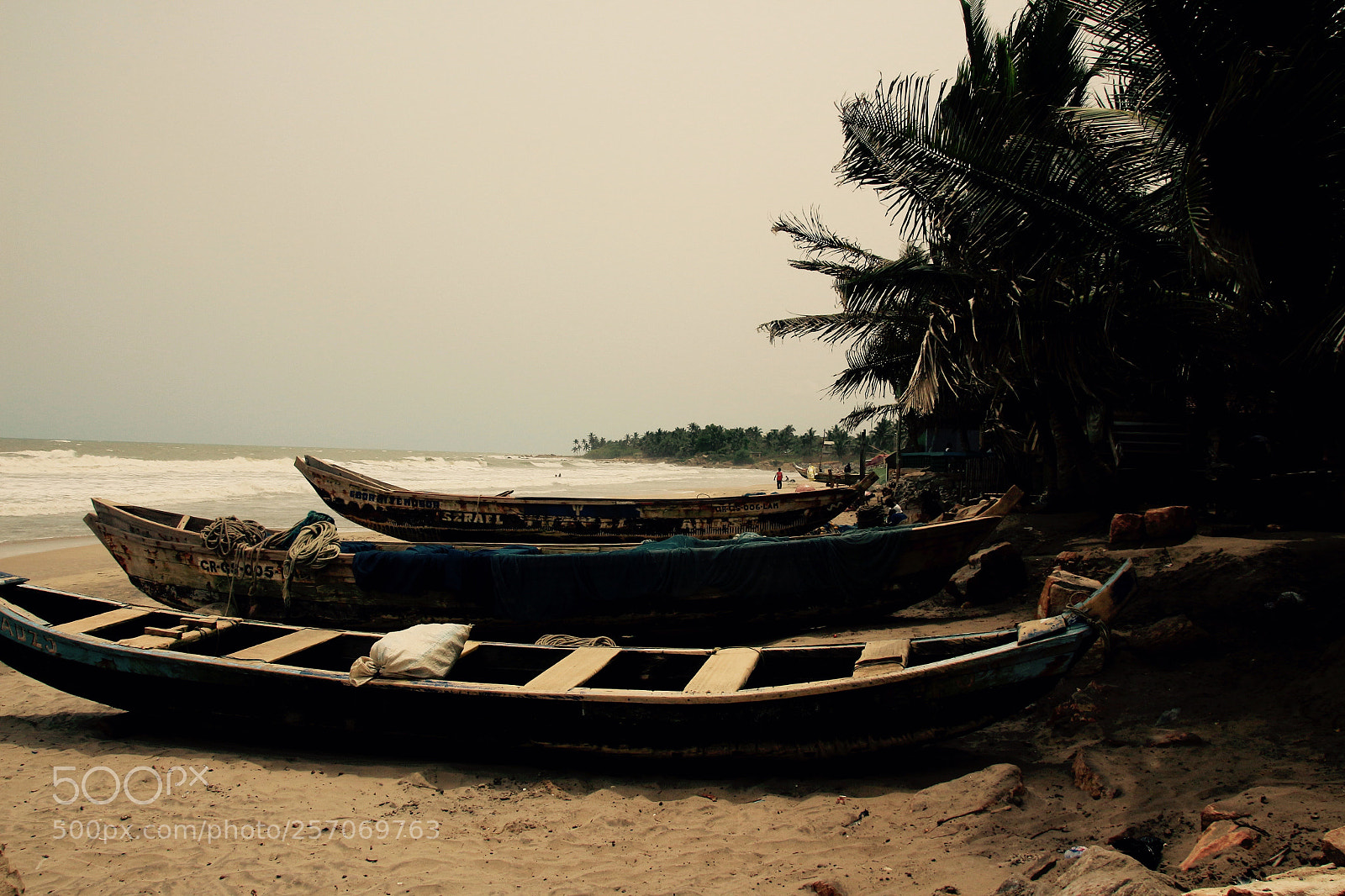 Canon EOS 650D (EOS Rebel T4i / EOS Kiss X6i) sample photo. Ghana, mankoadze beach life photography