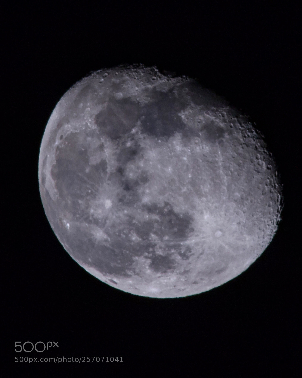 Canon EOS 7D Mark II sample photo. Partial moon photography