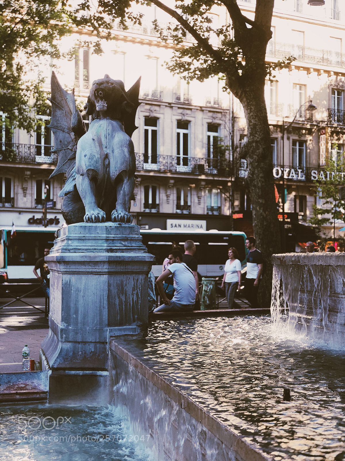 Apple iPhone 8 Plus sample photo. Fontaine saint michel photography