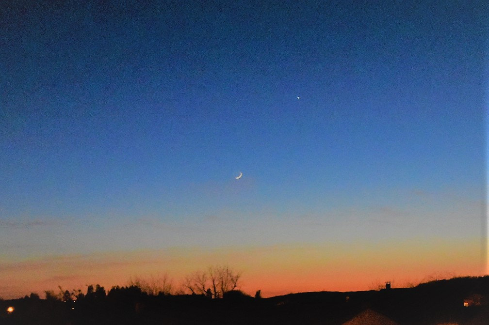 Nikon D5600 sample photo. The sky beauty photography