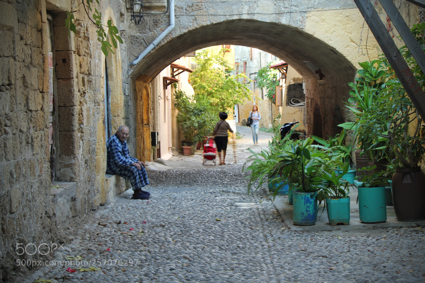 Canon EOS 60D sample photo. A quaint back street photography
