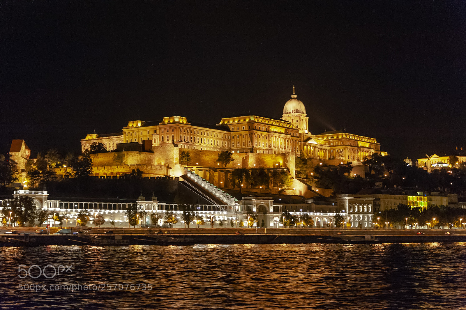 Nikon D700 sample photo. Budapest danube boat tour photography