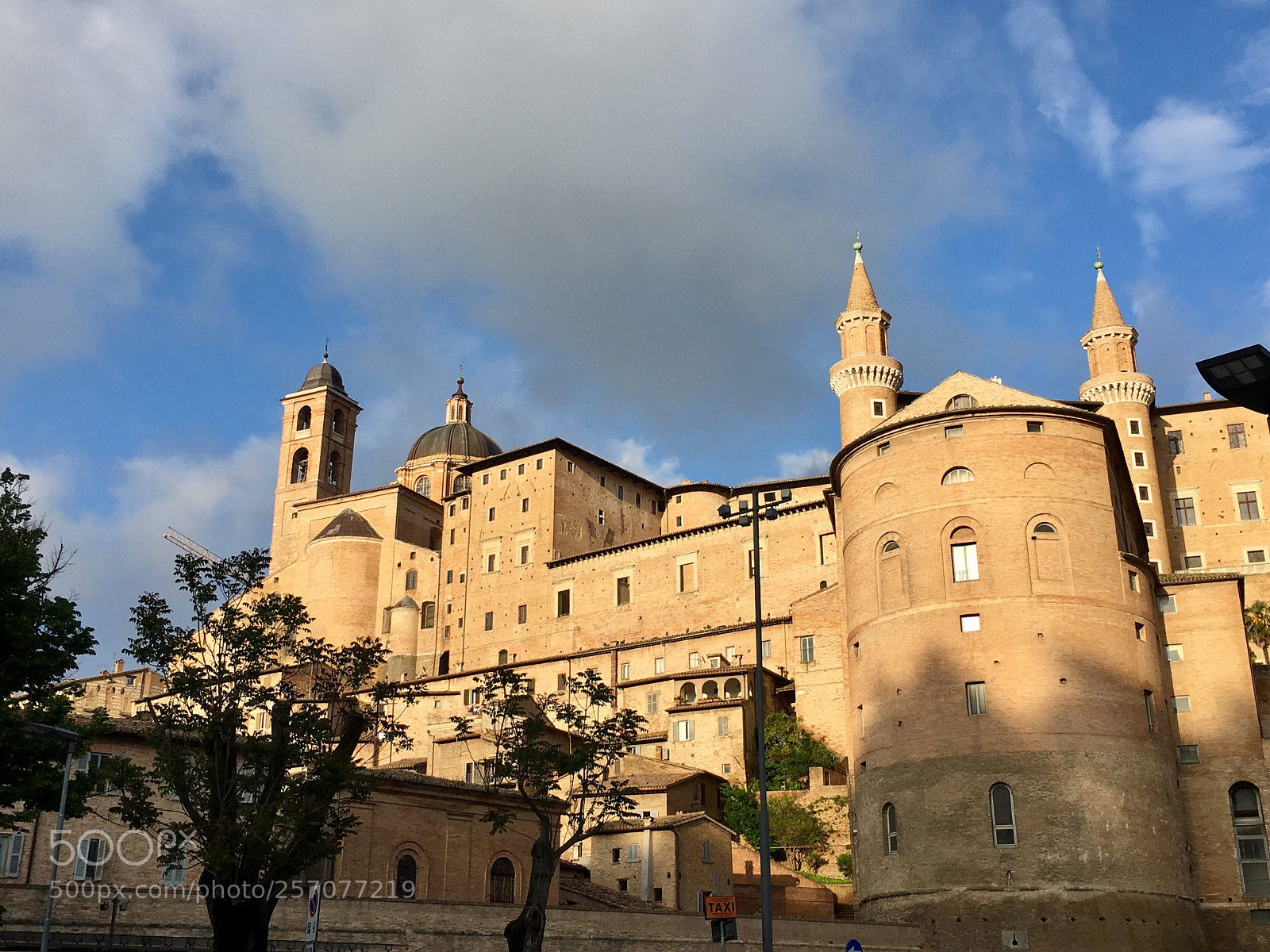 Apple iPhone 6s sample photo. Urbino city photography