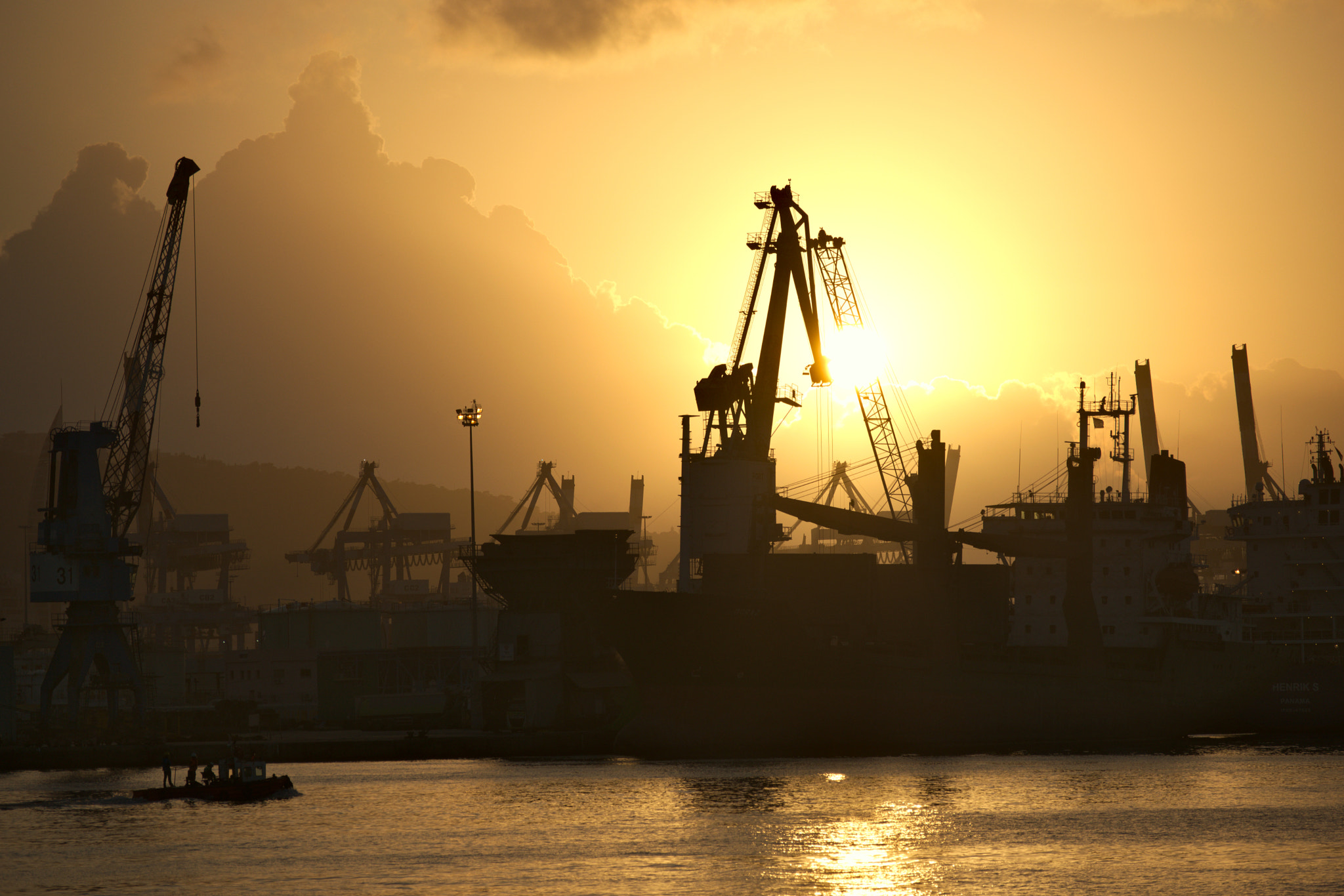 Nikon D5300 sample photo. Port photography