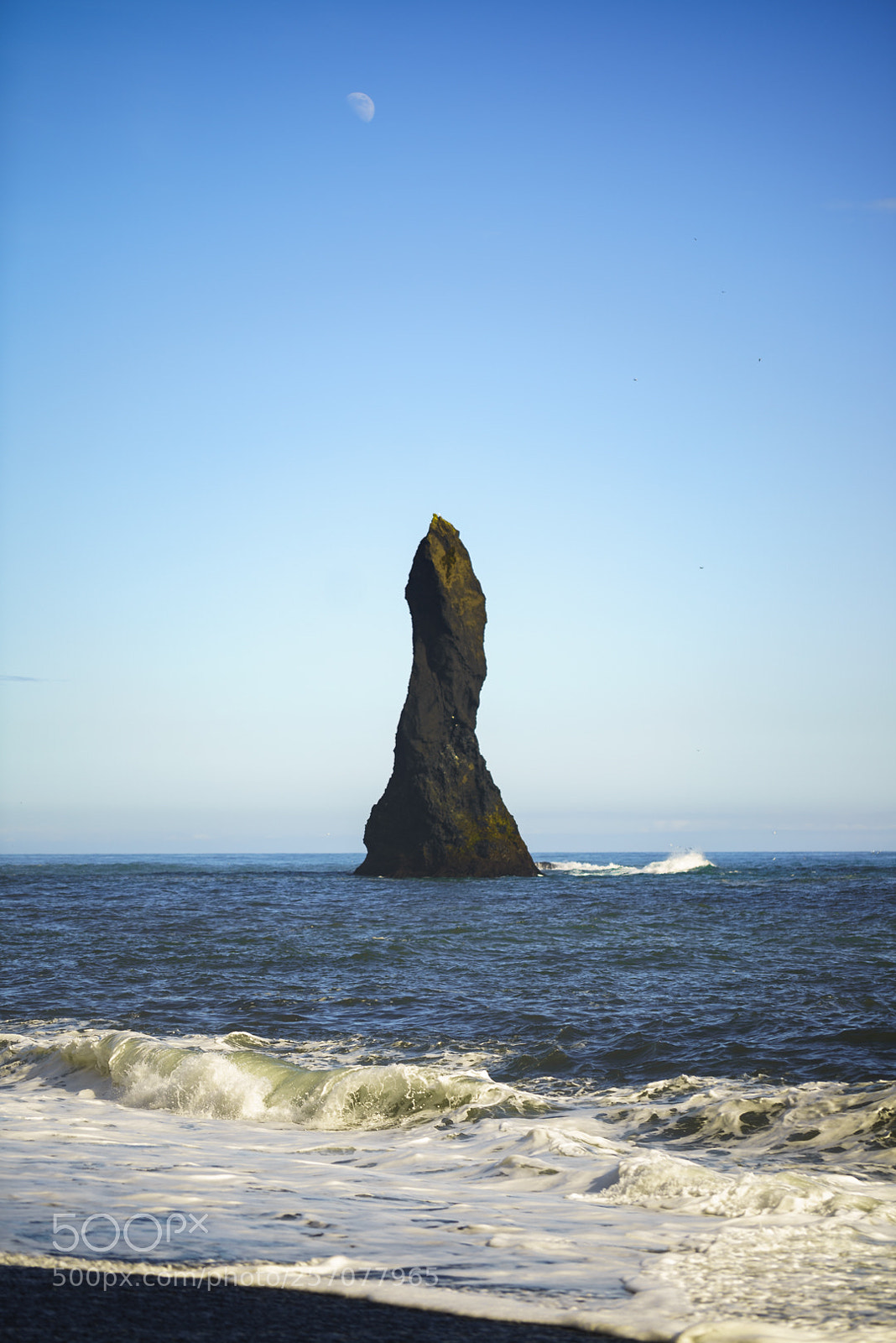 Sony a7R sample photo. Deep blue seaside photography