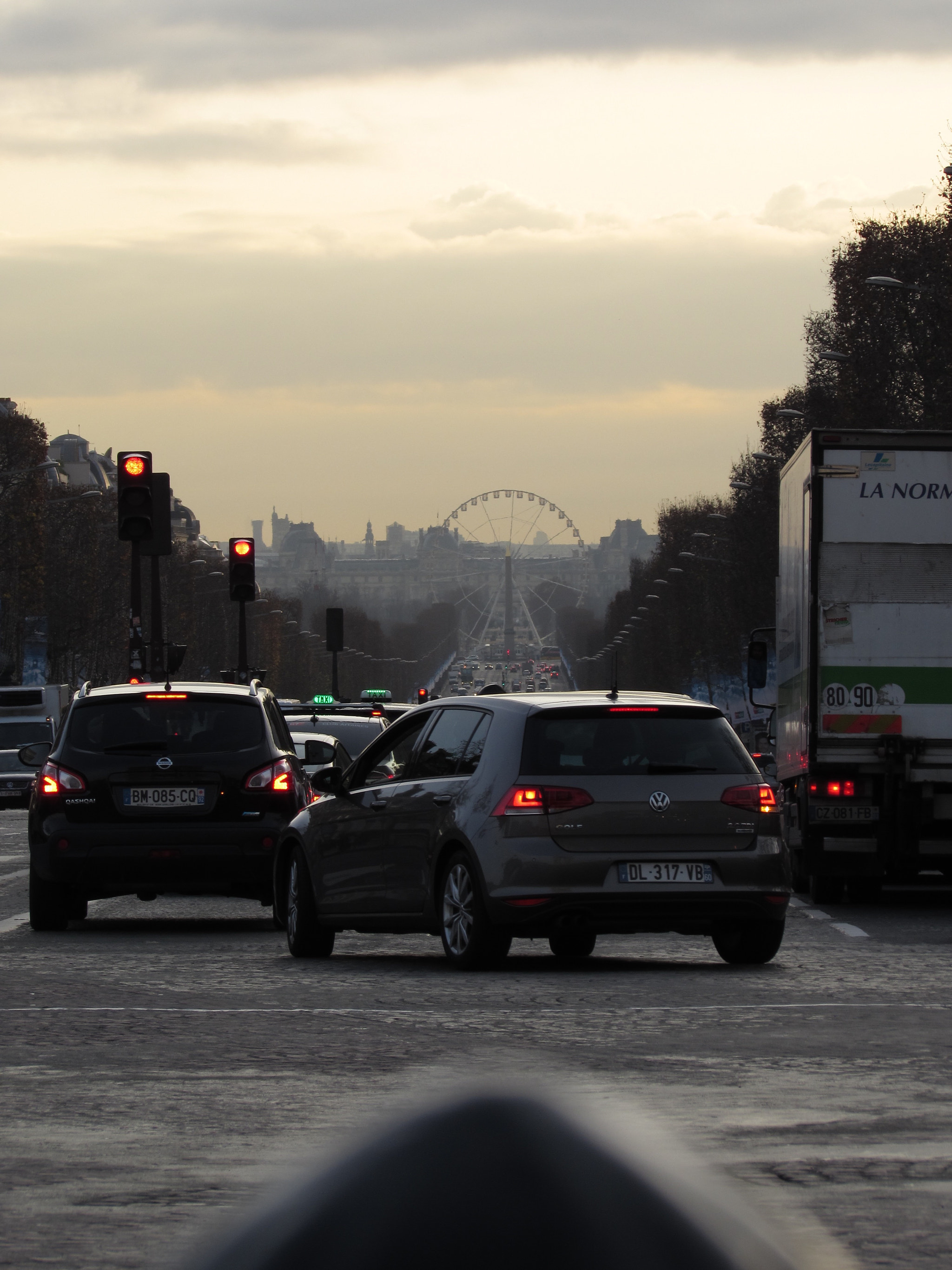 Canon PowerShot SX510 HS sample photo. Traffic photography