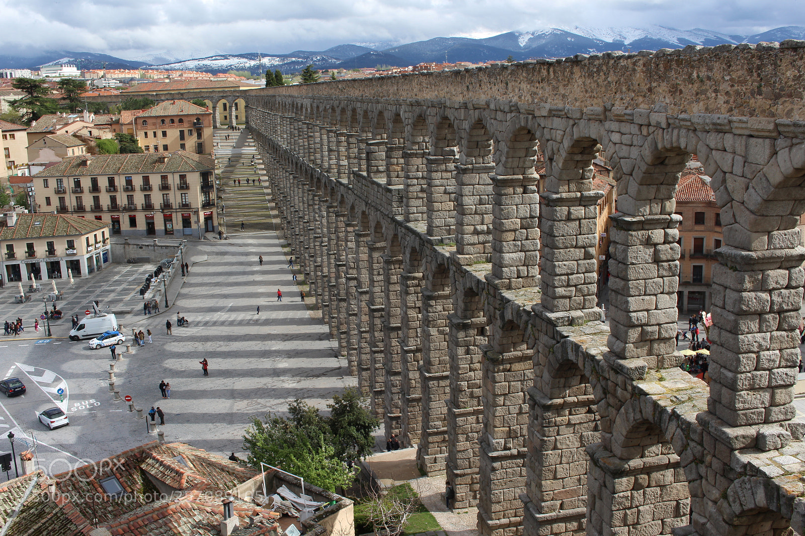 Canon EOS 700D (EOS Rebel T5i / EOS Kiss X7i) sample photo. Roman aqueduct of segovia photography