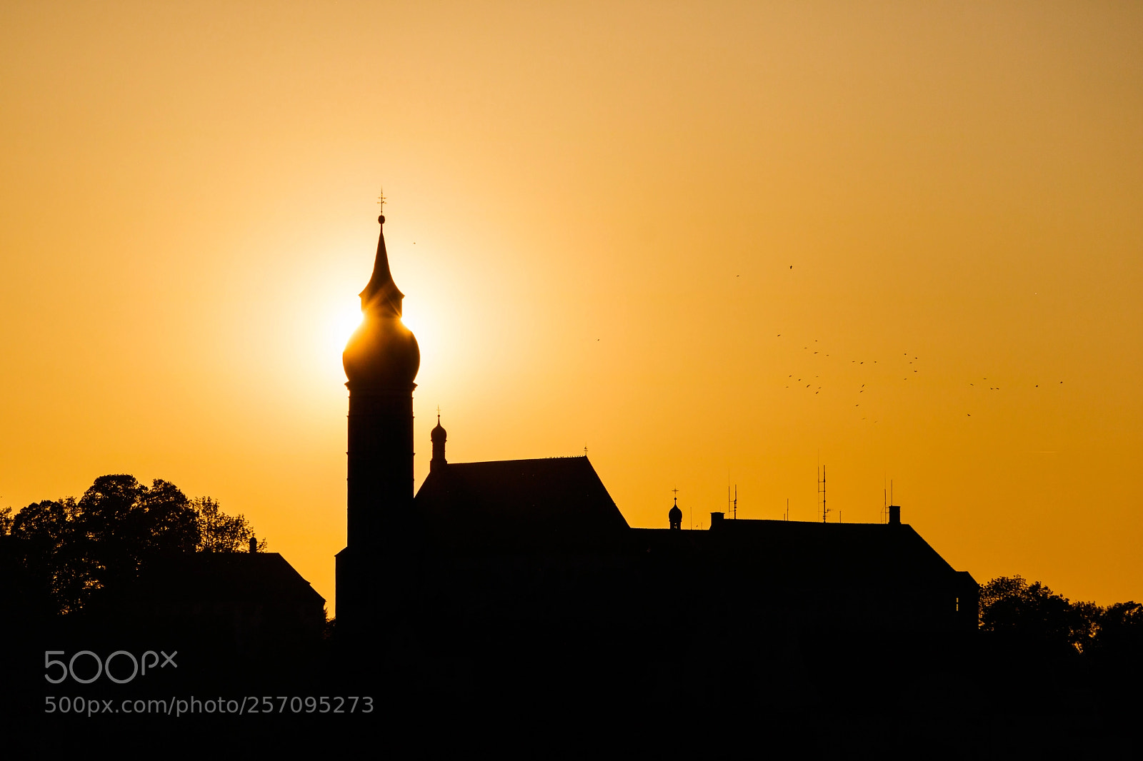 Canon EOS 750D (EOS Rebel T6i / EOS Kiss X8i) sample photo. Sunset at kloster andechs photography