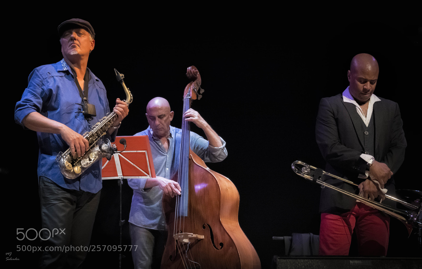 Nikon D7100 sample photo. Mc latin jazz project.....julio photography