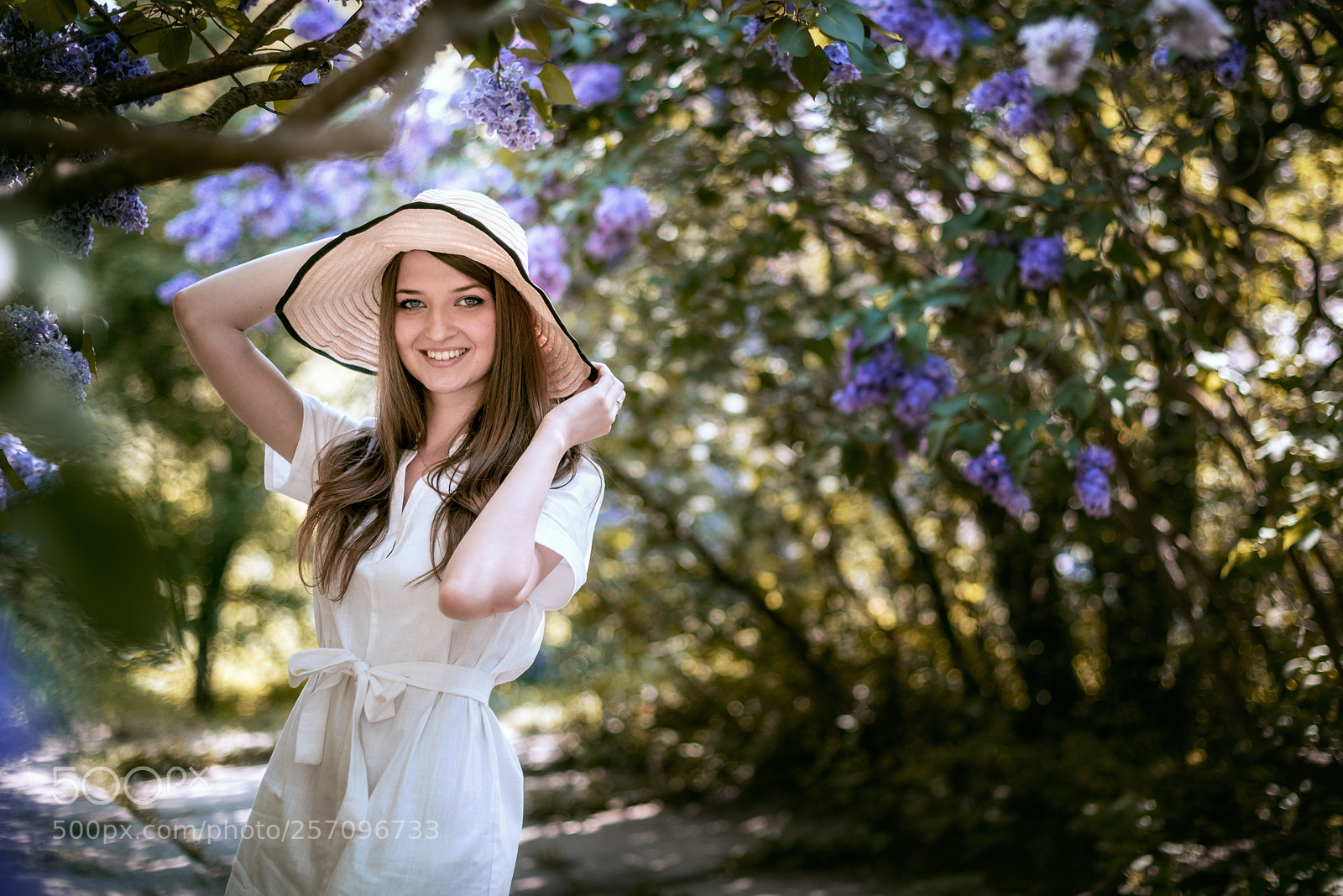 Nikon D750 sample photo. Under the hat photography
