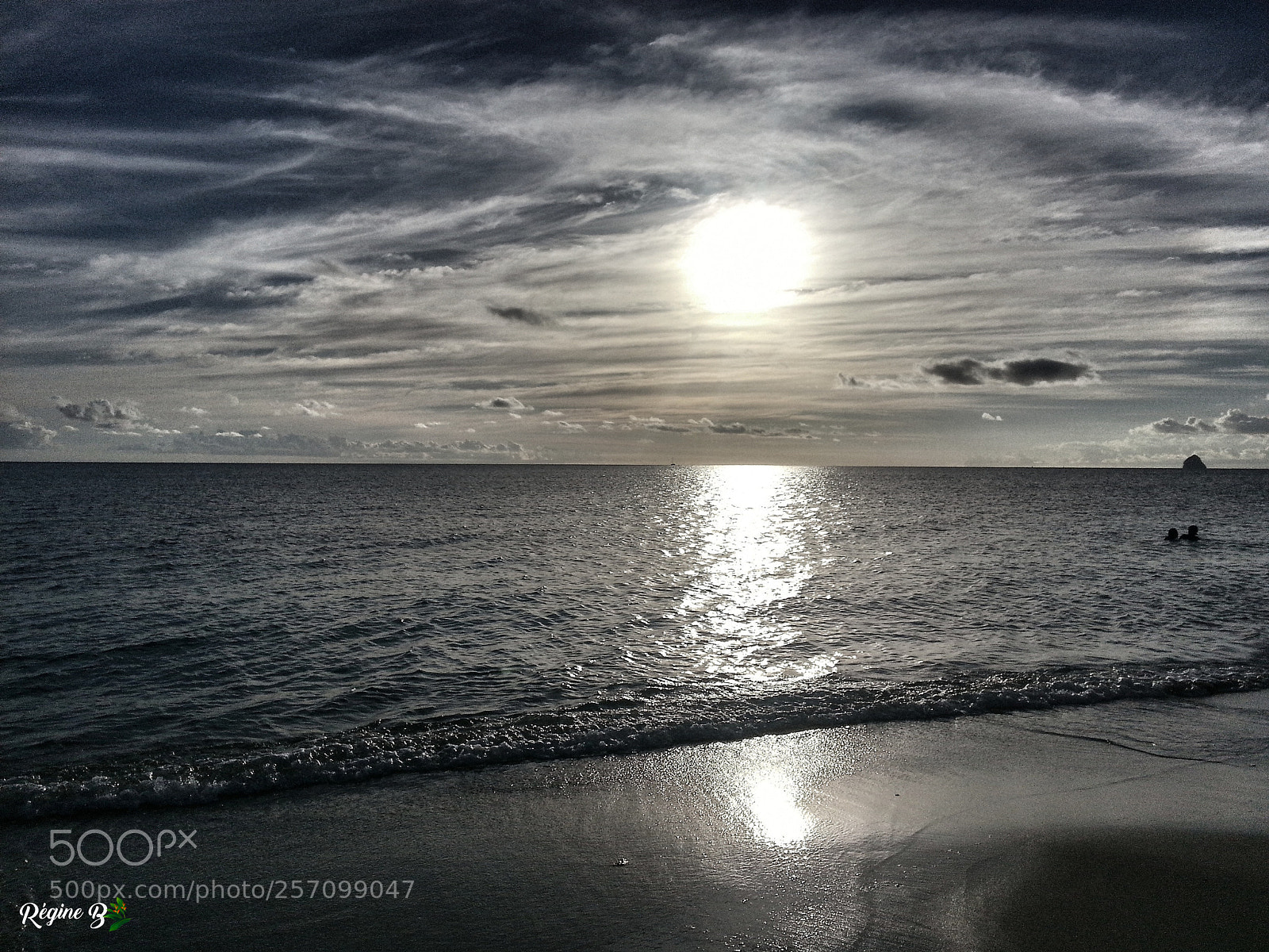 Samsung Galaxy S3 sample photo. Black sun photography