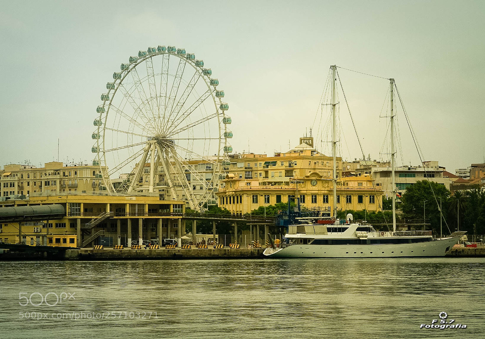 Canon EOS 7D sample photo. La noria del puerto photography