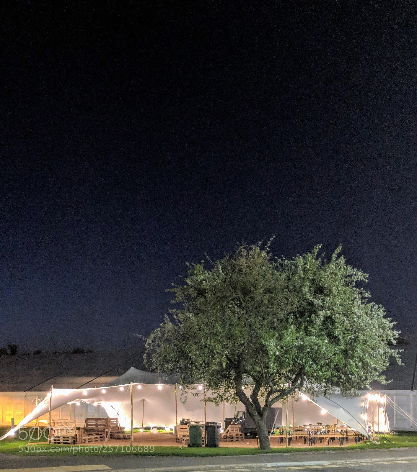 Google Pixel 2 sample photo. Summer nights photography