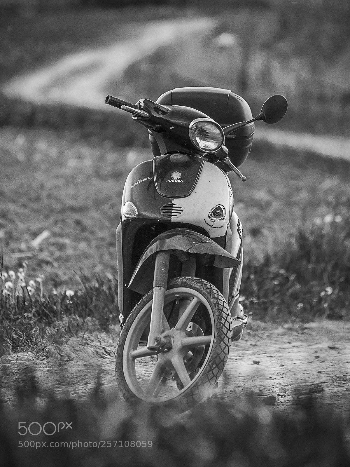 Nikon D3200 sample photo. Old banged up piaggio photography