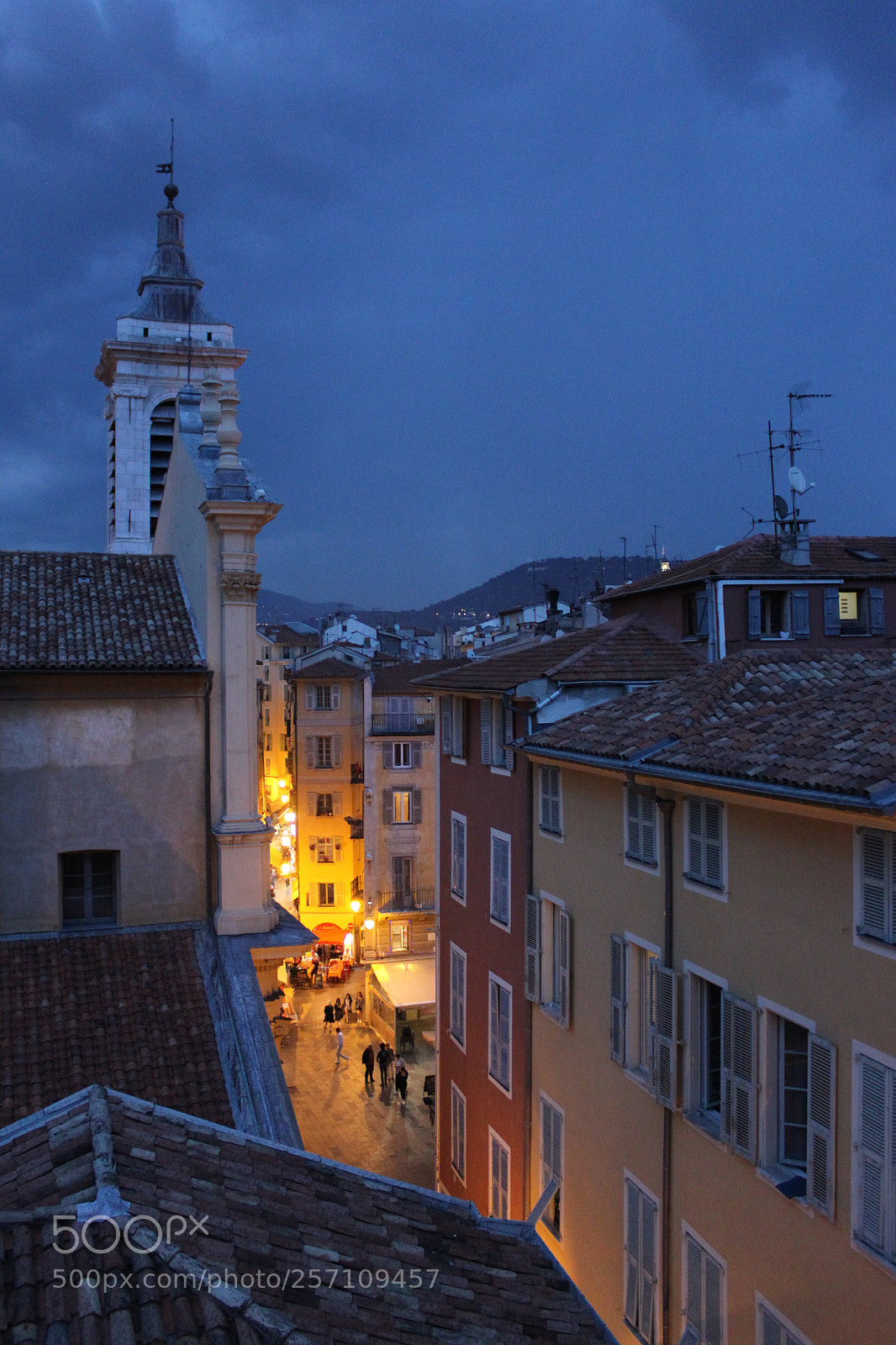Canon EOS 500D (EOS Rebel T1i / EOS Kiss X3) sample photo. Vieille ville, nice by photography