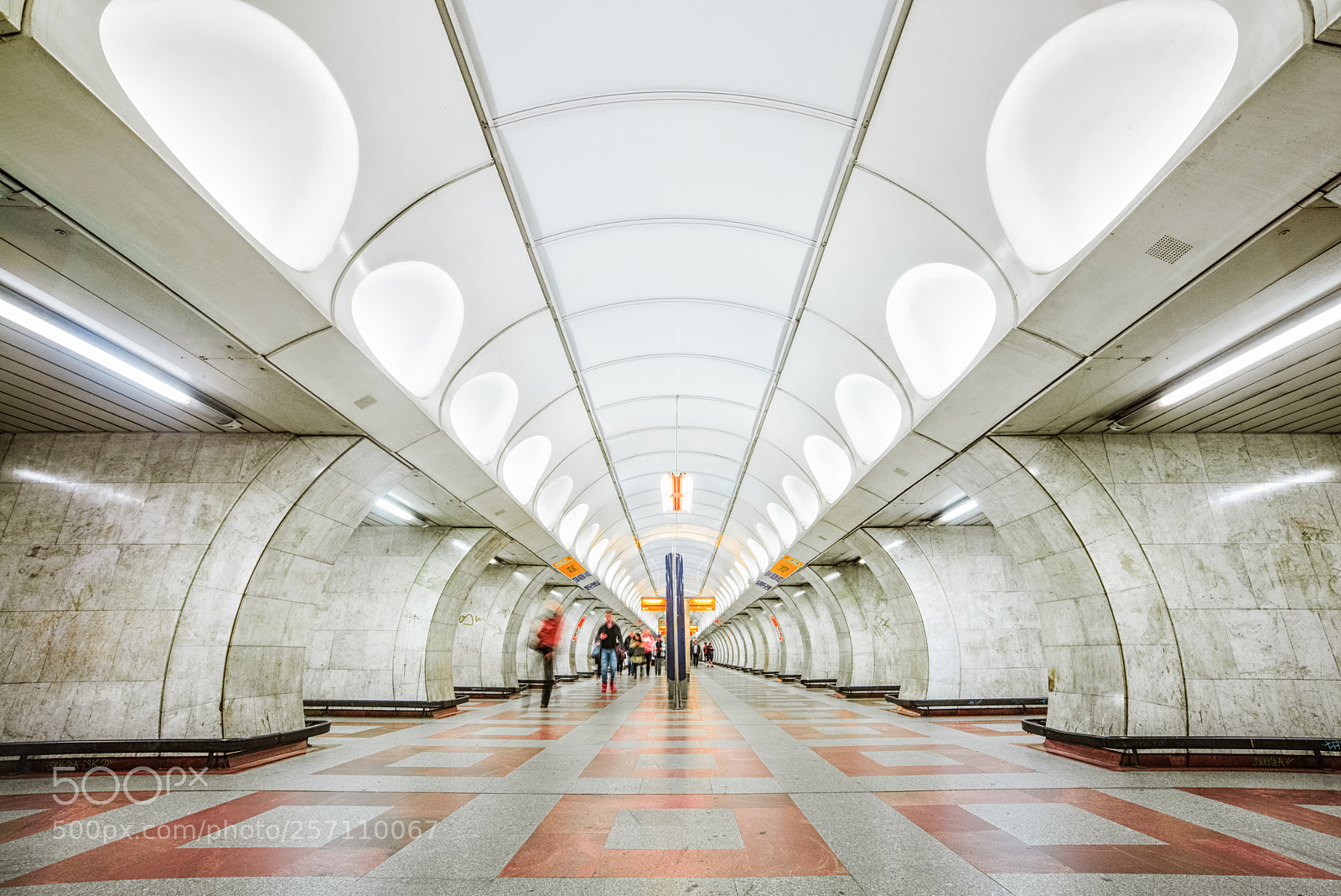 Leica M (Typ 240) sample photo. Subway station photography