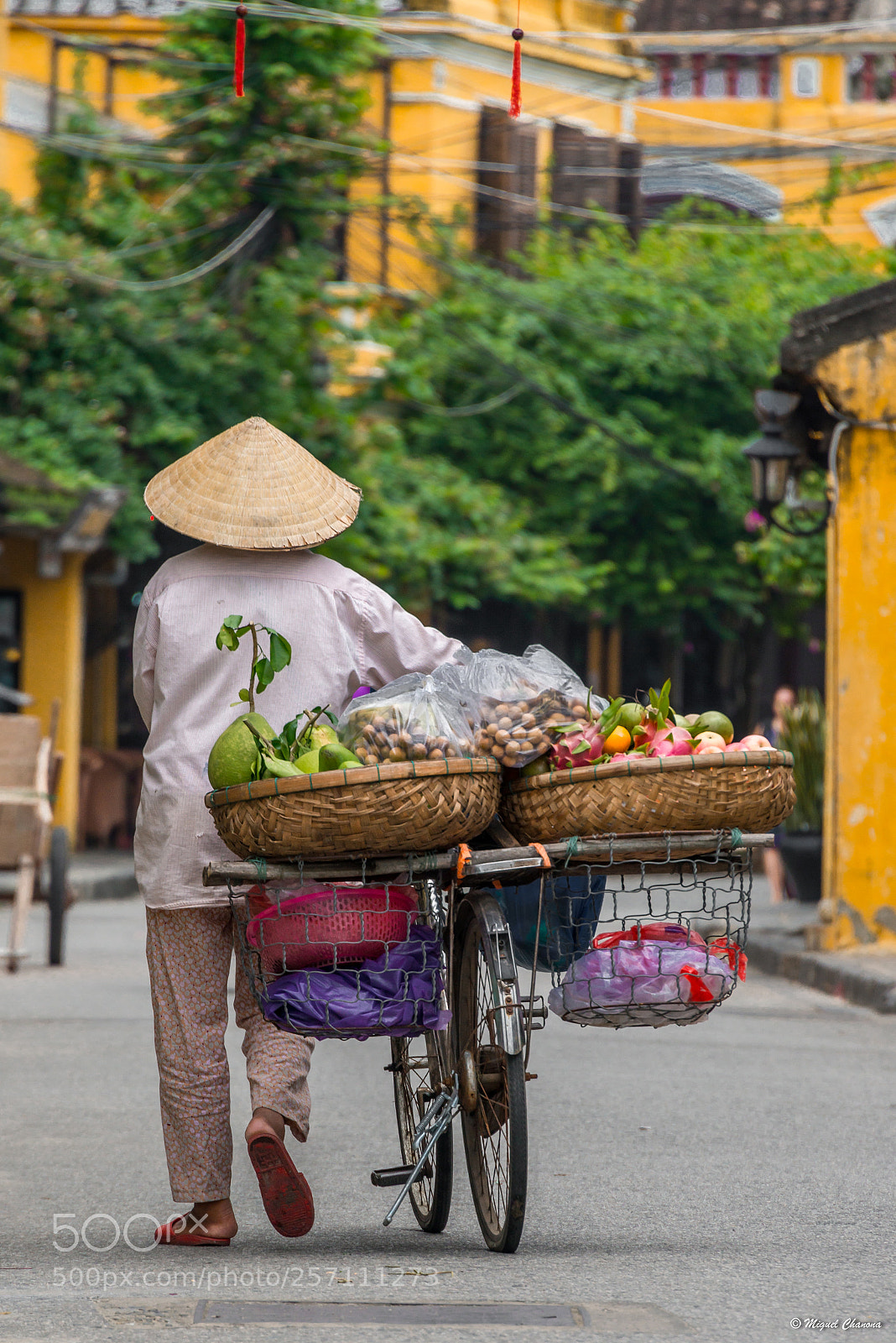 Nikon D800 sample photo. Street vendor photography