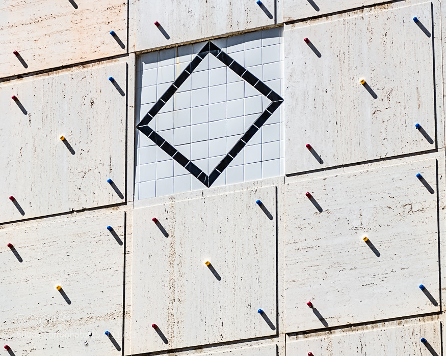 Nikon D7100 sample photo. Tile and dots photography