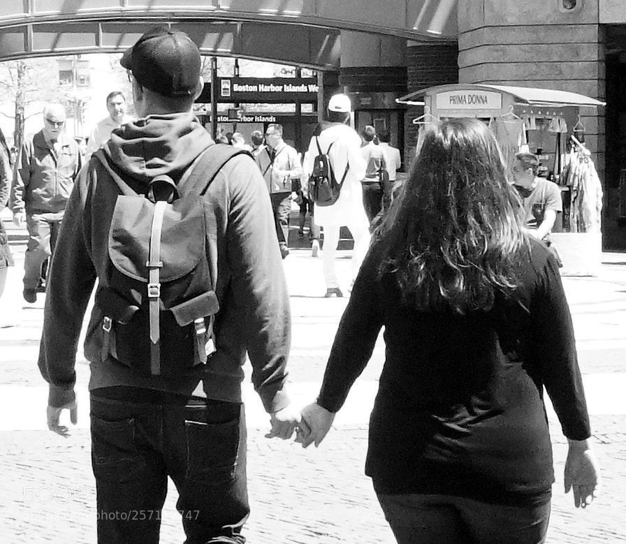 Sony a6500 sample photo. Hand in hand photography