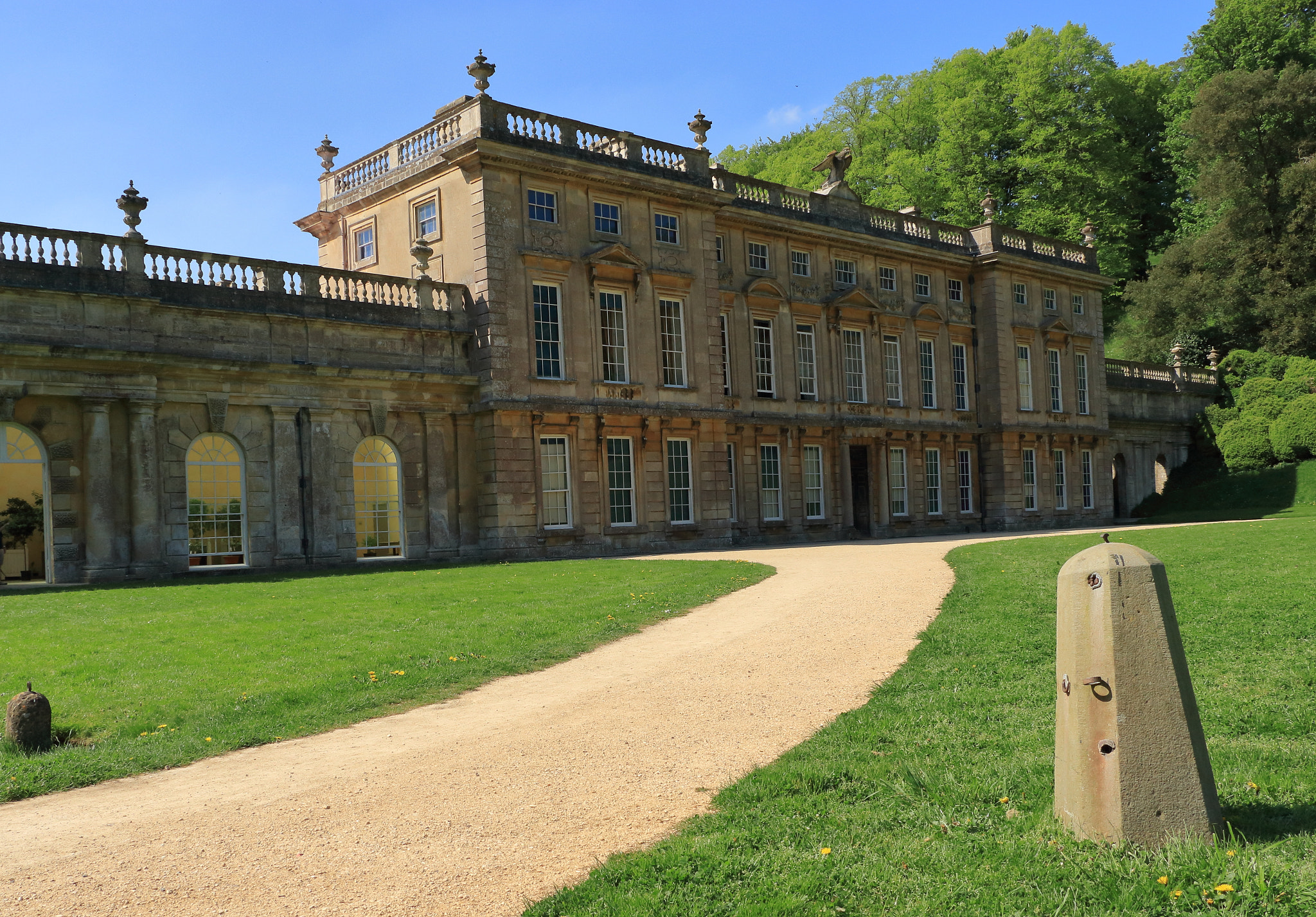 Canon EOS 80D sample photo. Dyrham house photography