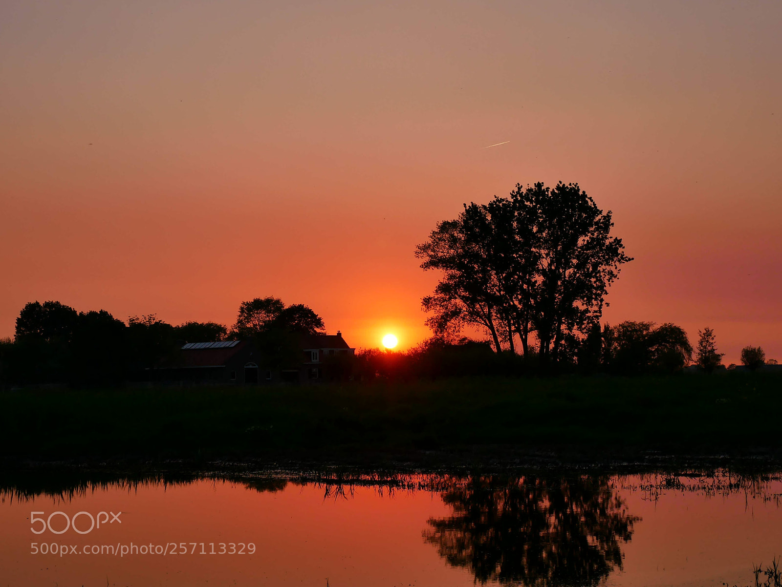 Panasonic Lumix DMC-G85 (Lumix DMC-G80) sample photo. Red sunset photography