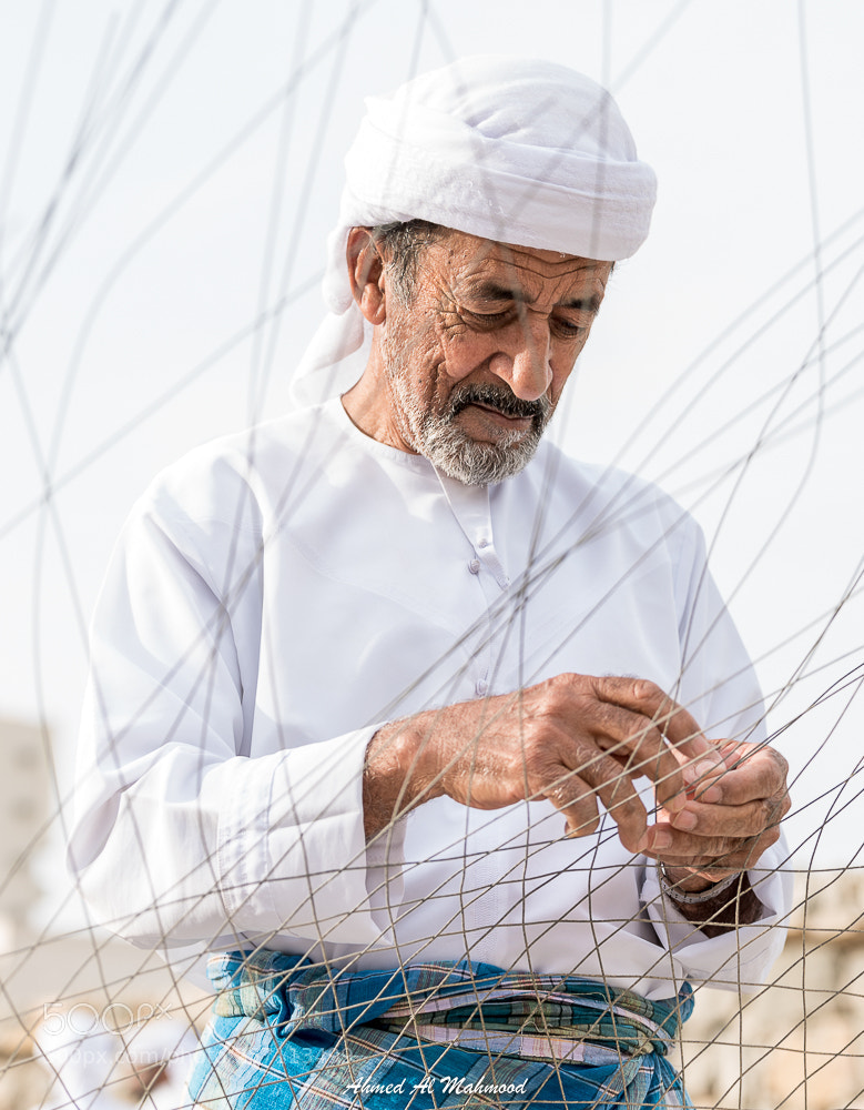 Nikon D750 sample photo. Tradtiona sea man net photography