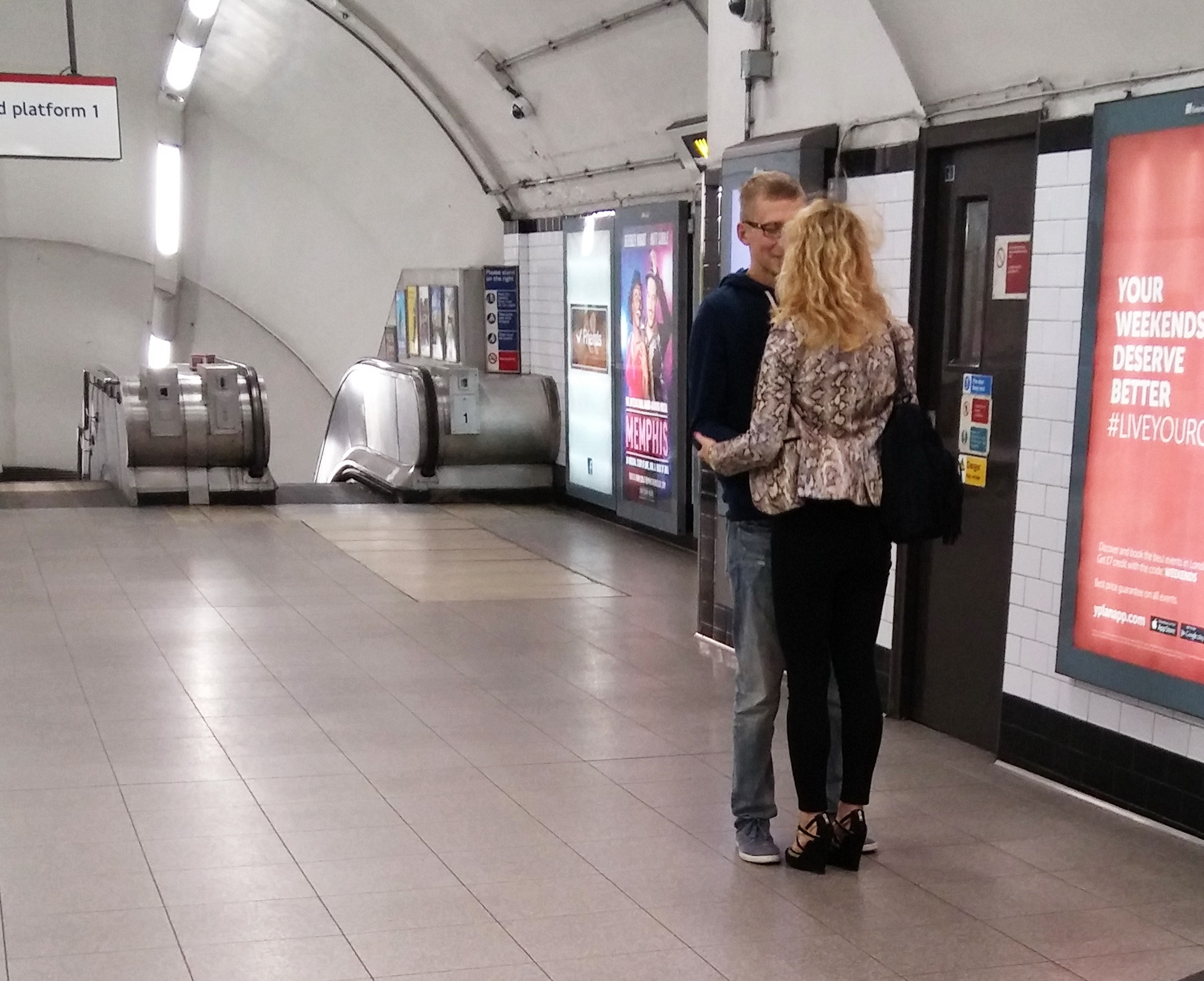 LG G3 sample photo. London underground photography