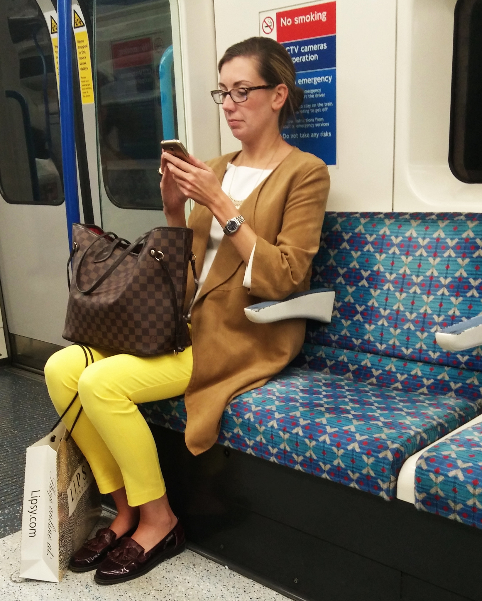 LG G3 sample photo. London underground photography