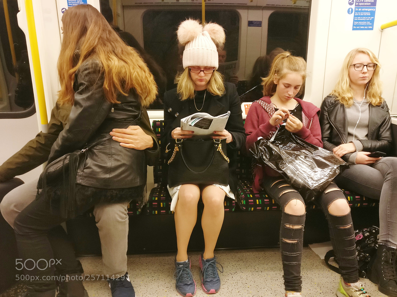 OnePlus A3003 sample photo. London underground photography