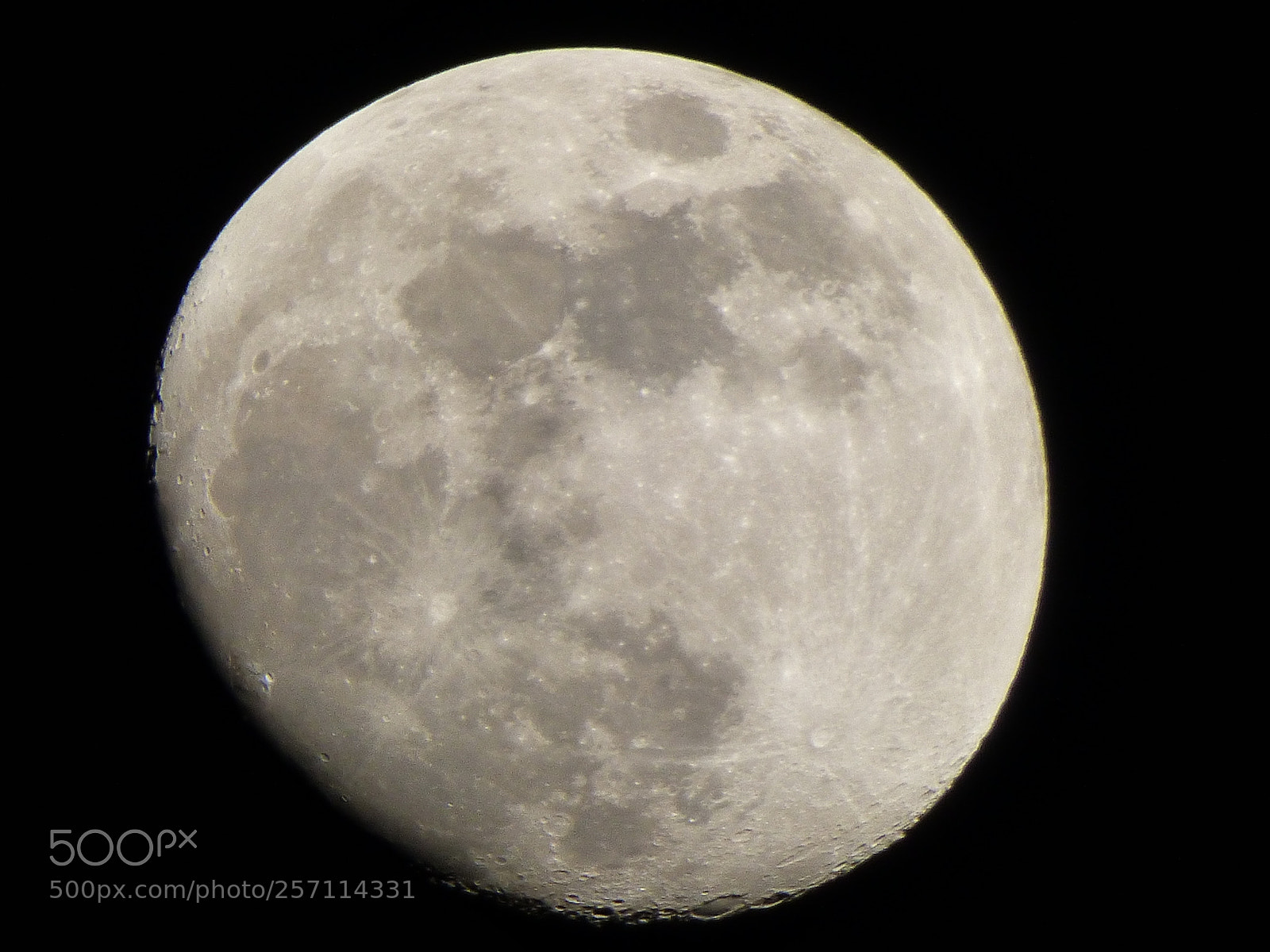 Panasonic DMC-FZ72 sample photo. Gibbous moon photography