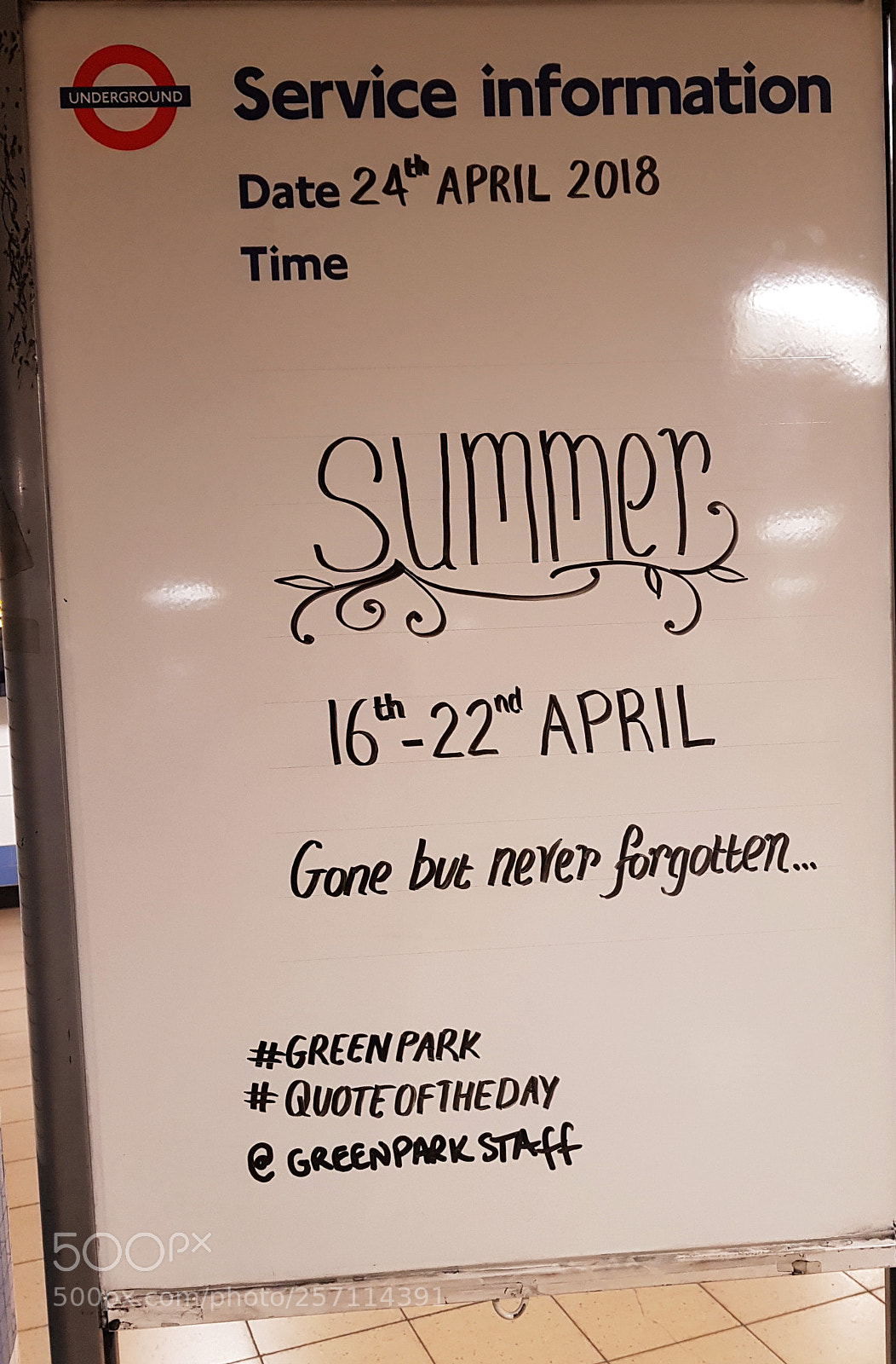 Samsung Galaxy S8 sample photo. London underground photography