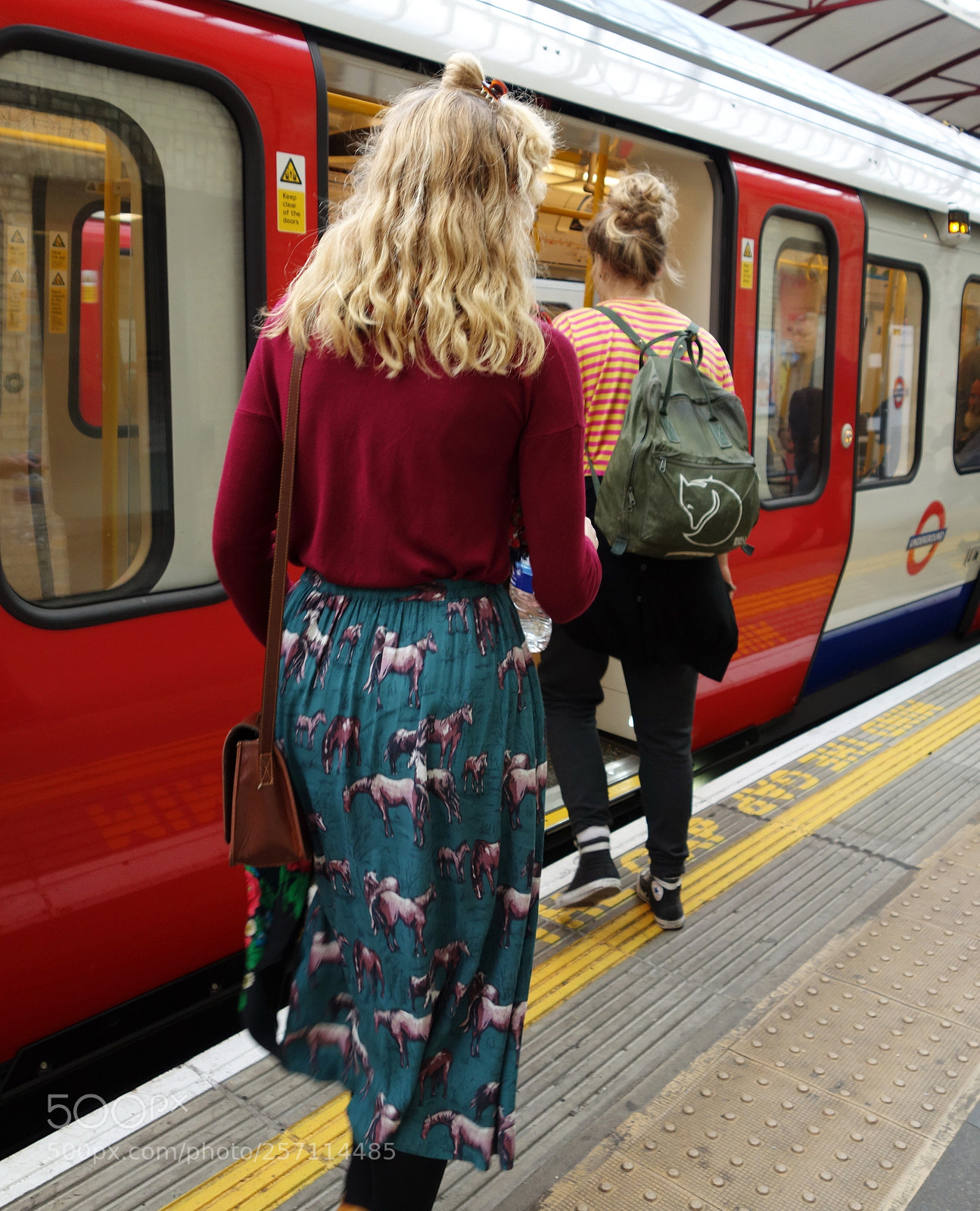 Sony Cyber-shot DSC-RX100 sample photo. London underground photography