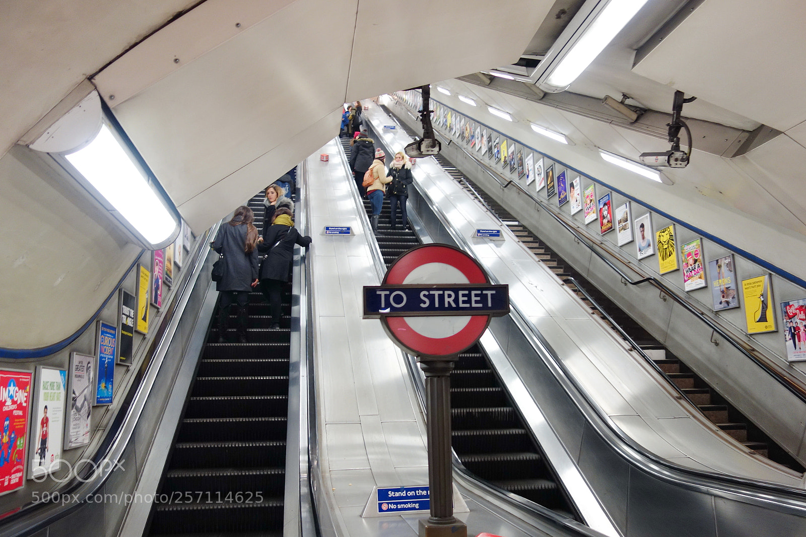 Sony Cyber-shot DSC-RX100 sample photo. London underground photography
