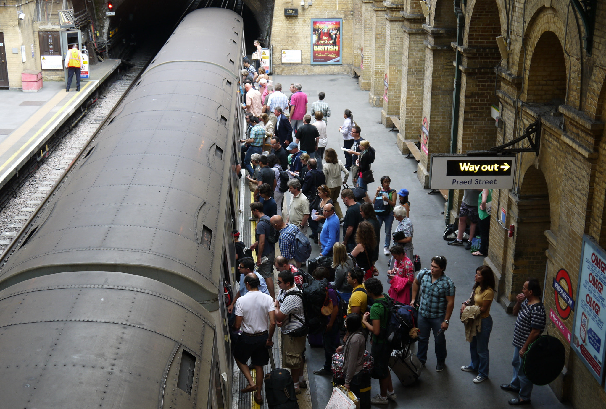 Panasonic Lumix DMC-GF3 sample photo. London underground photography