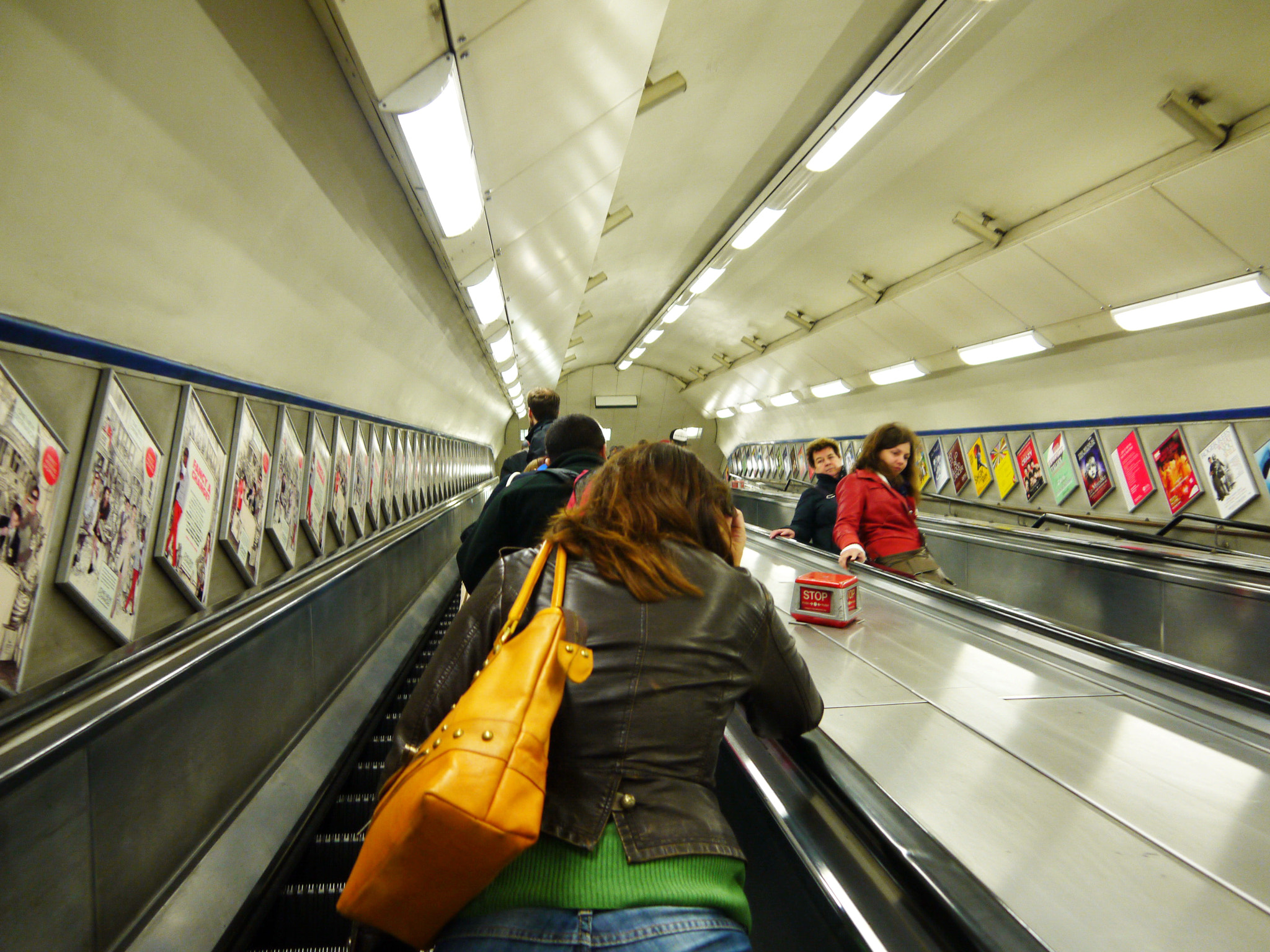 Panasonic Lumix DMC-GF3 sample photo. London underground photography