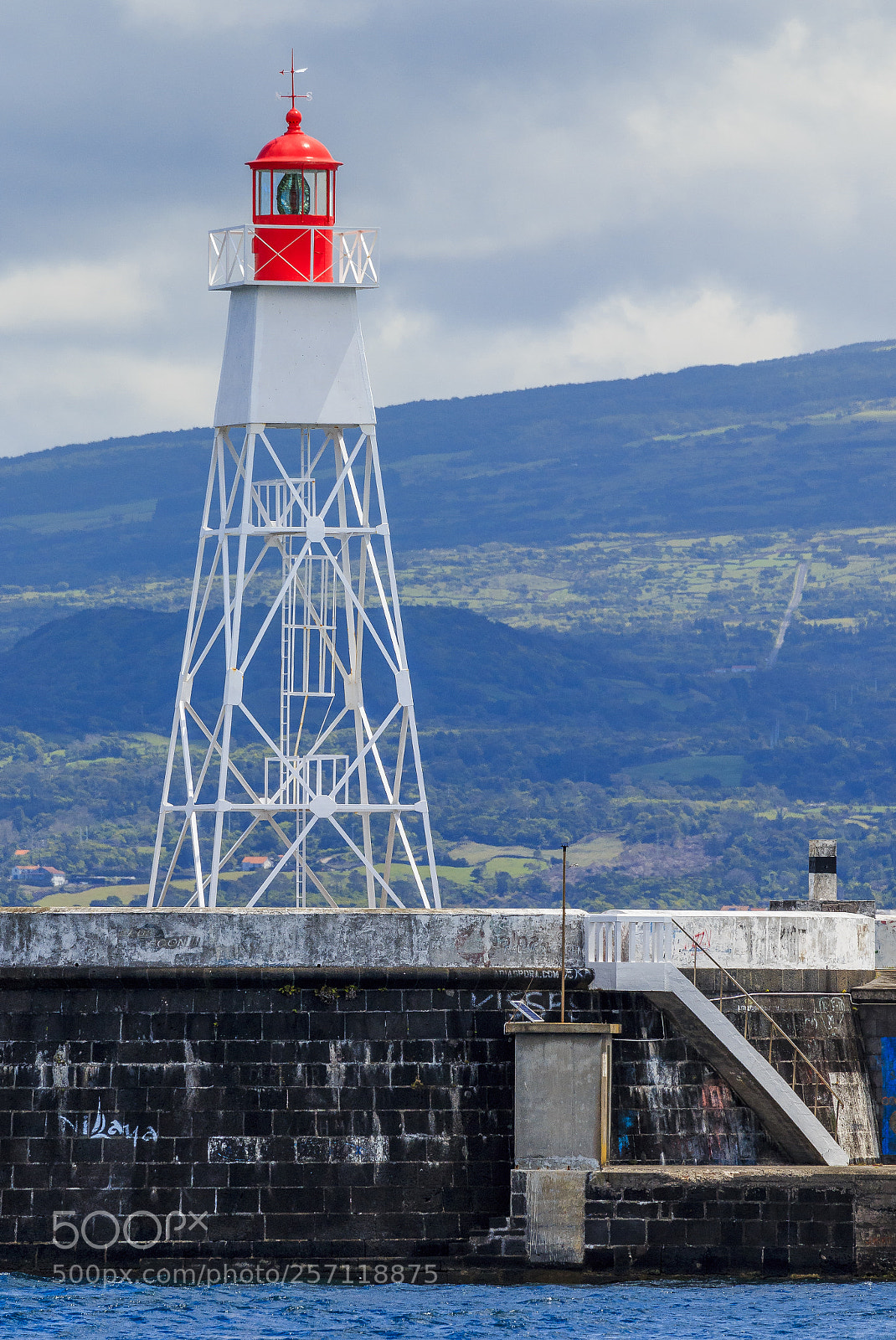 Canon EOS 70D sample photo. Açores-faial-horta harbor lighthouse photography