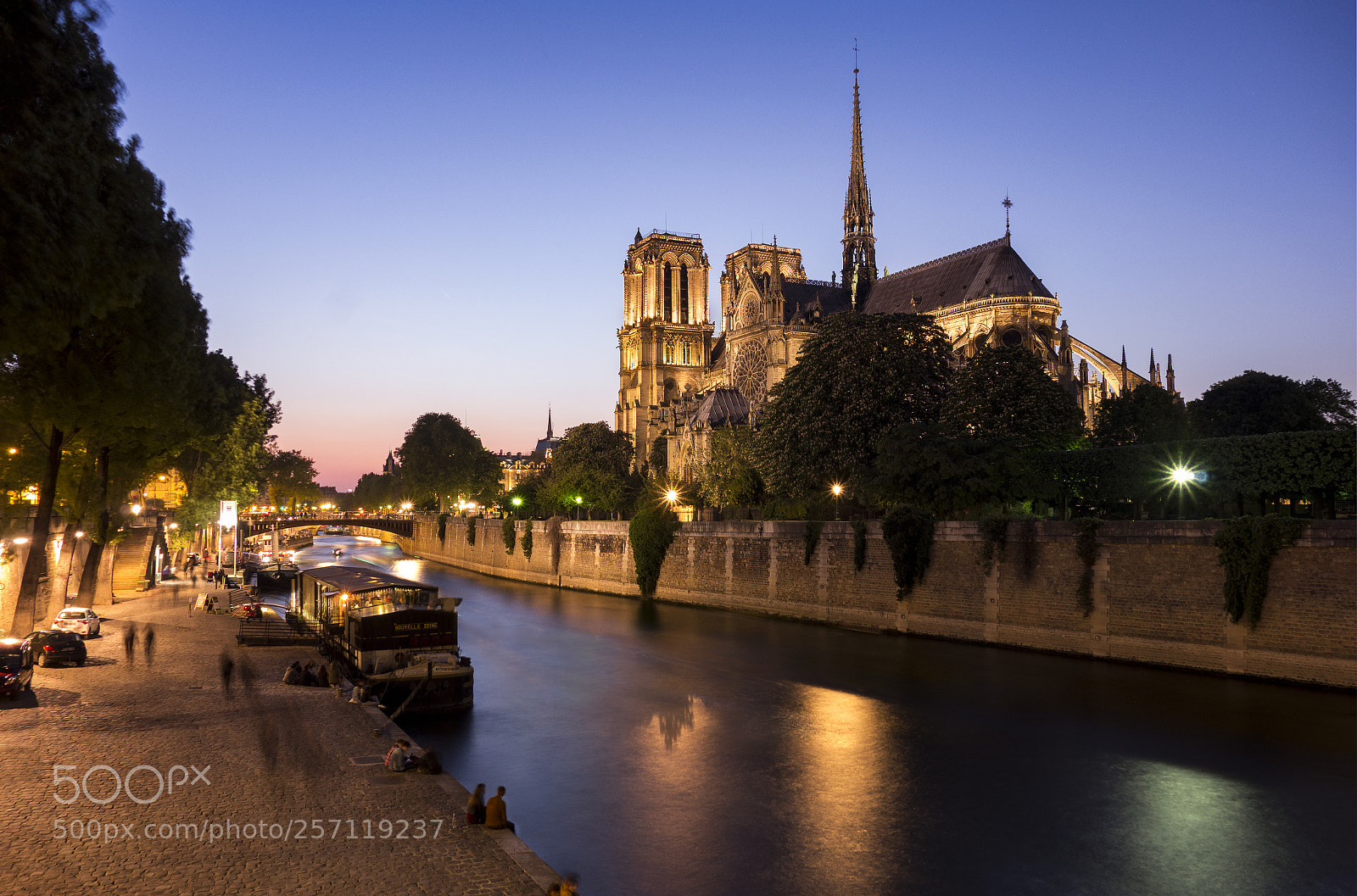 Sony Cyber-shot DSC-RX100 sample photo. Notre dame photography