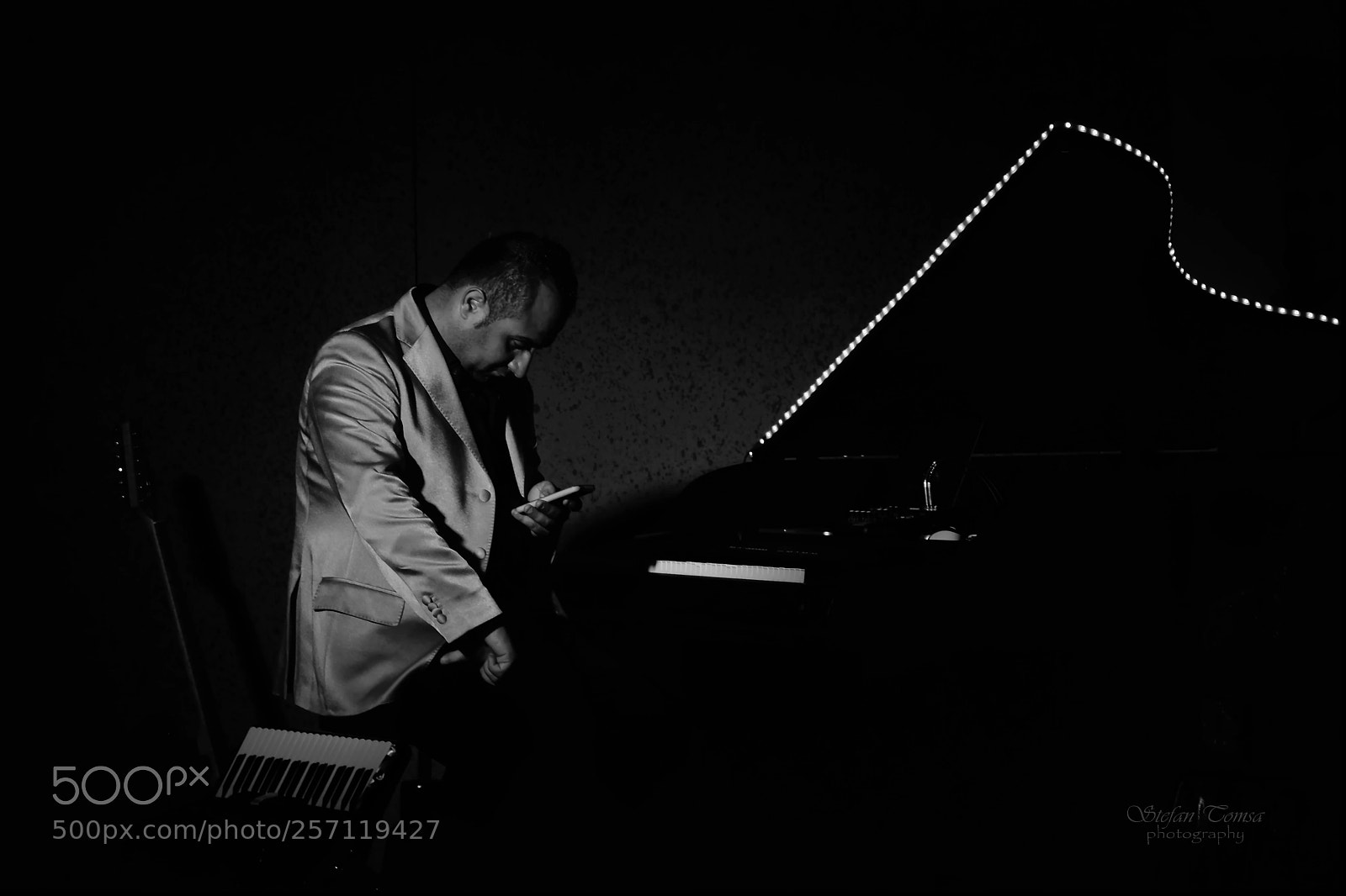 Nikon D5500 sample photo. Musician at rest photography