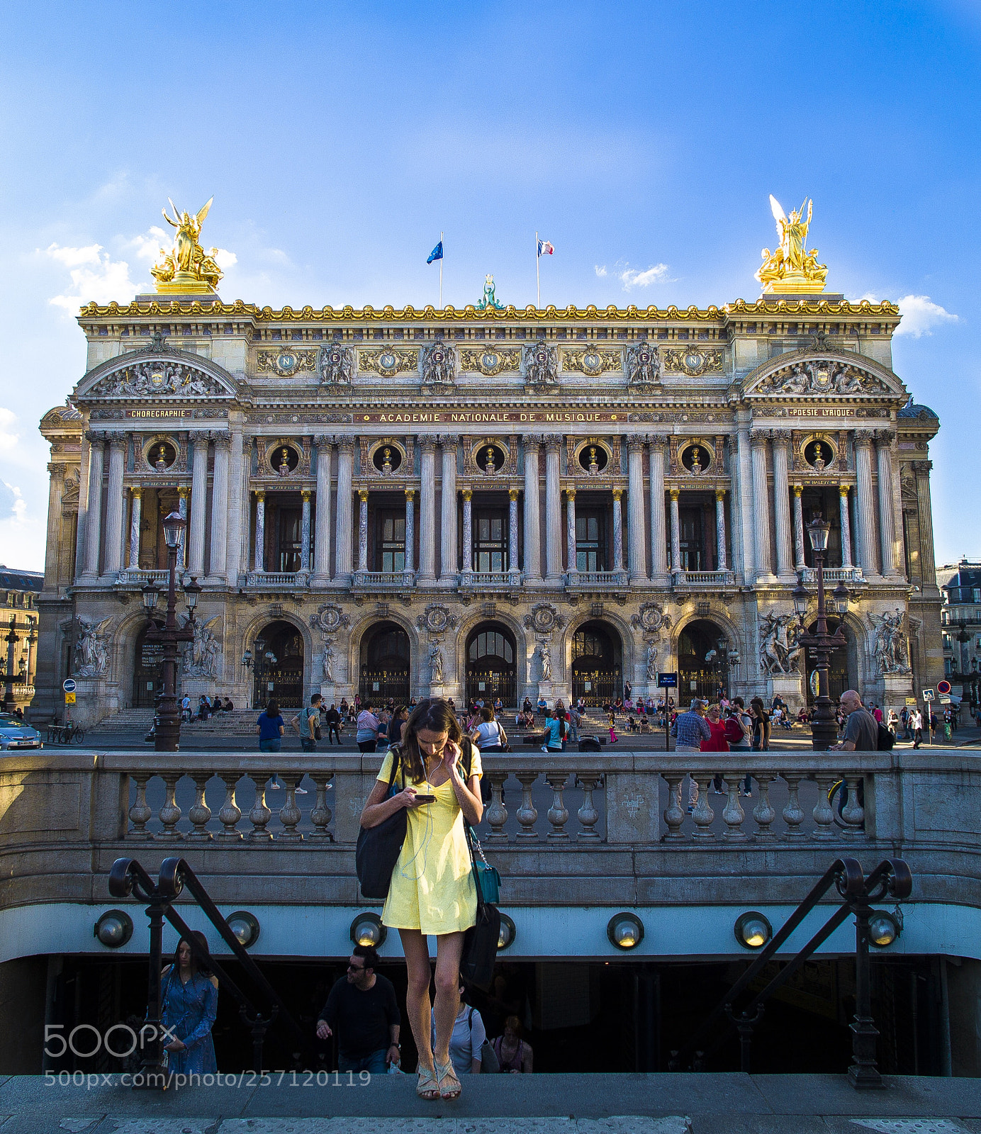 Leica M9 sample photo. Jeune fille en jaune photography