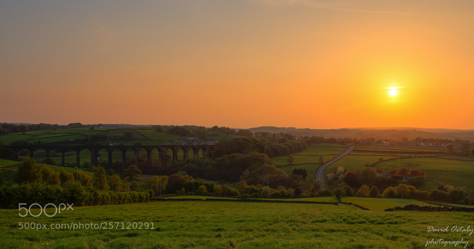 Nikon D7200 sample photo. Hewenden viaduct at dusk photography