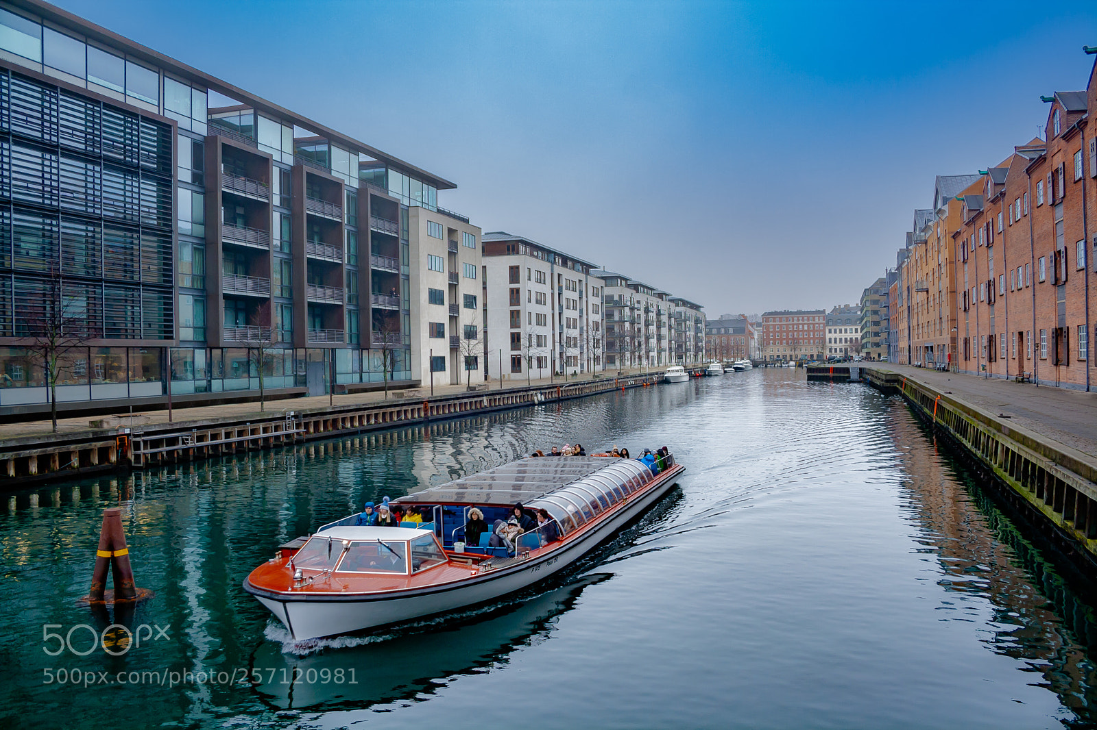 Canon EOS 1000D (EOS Digital Rebel XS / EOS Kiss F) sample photo. Canals of copenhagen photography