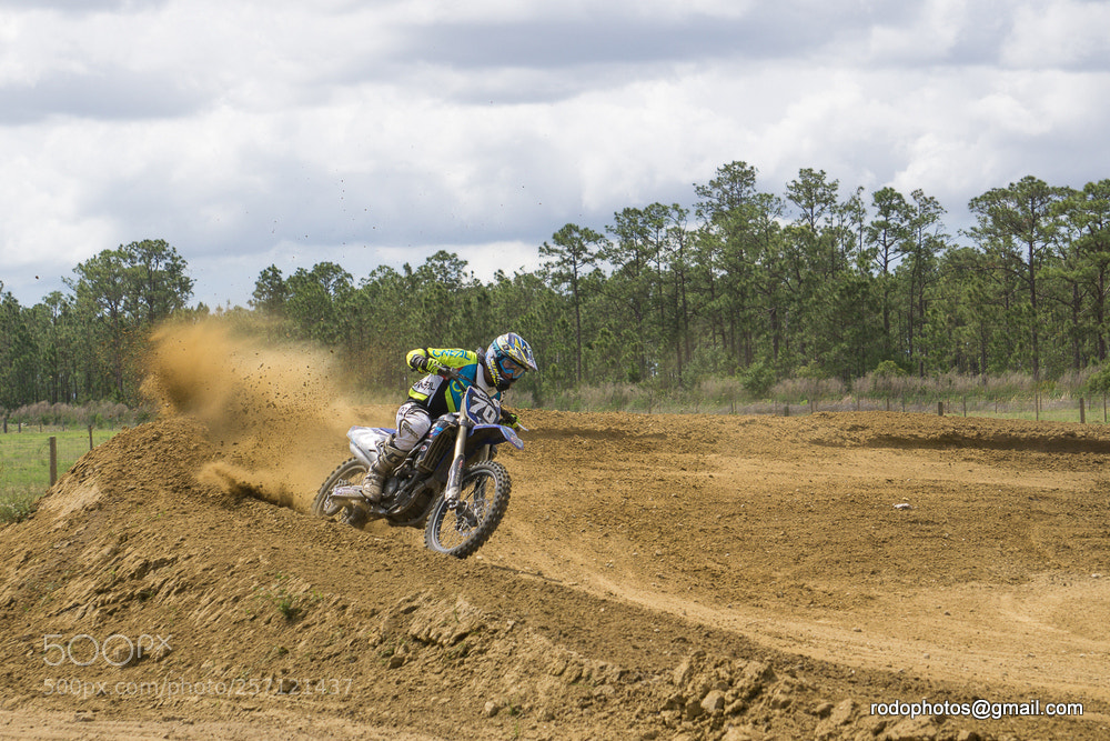 Sony a6000 sample photo. Great day to enjoy photography