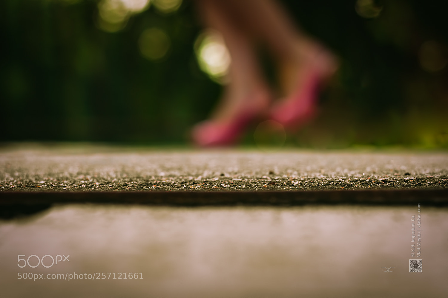 Canon EOS 500D (EOS Rebel T1i / EOS Kiss X3) sample photo. Pink shoes vlad meytin photography