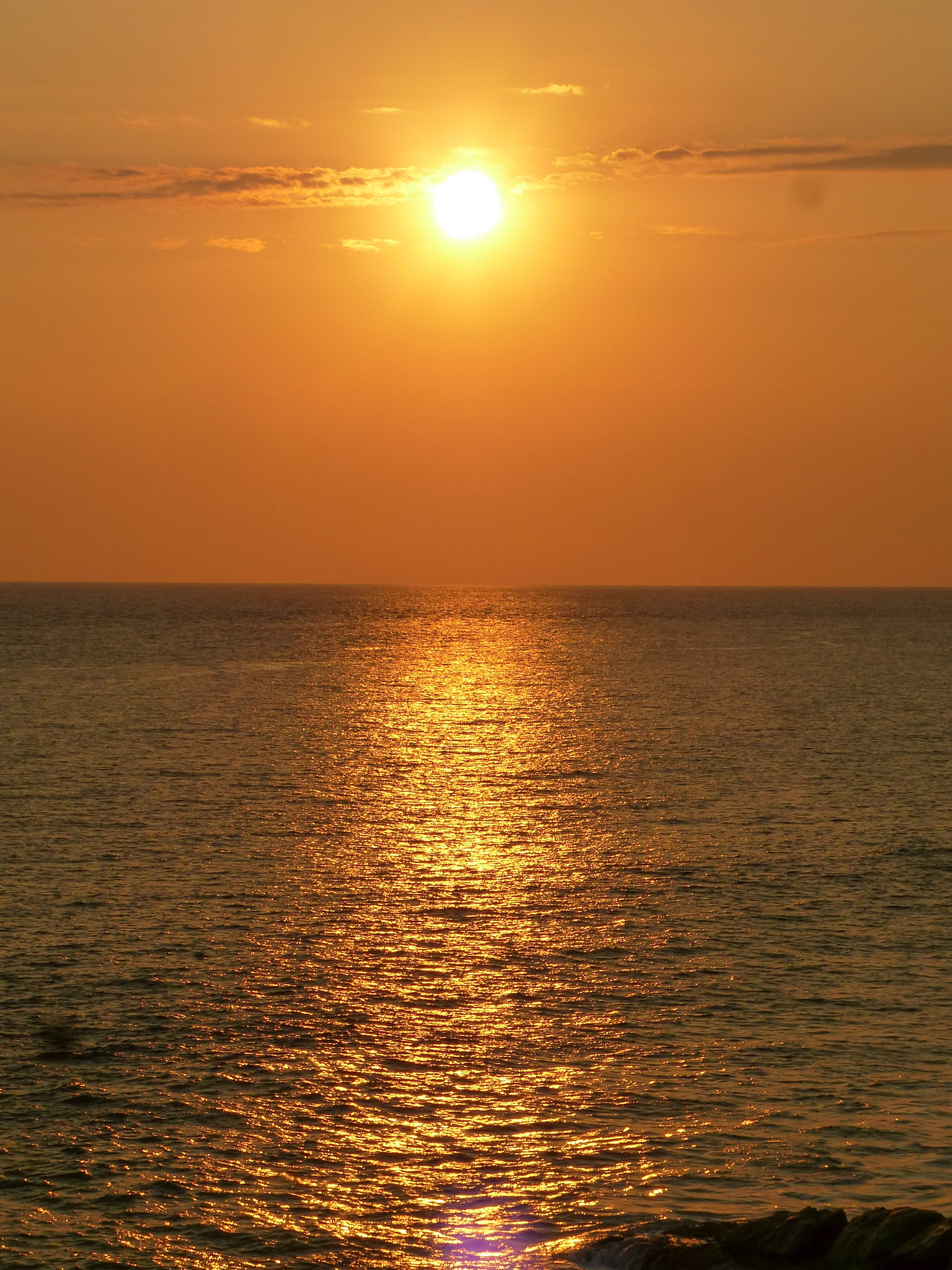 Panasonic DMC-ZS15 sample photo. Golden light photography