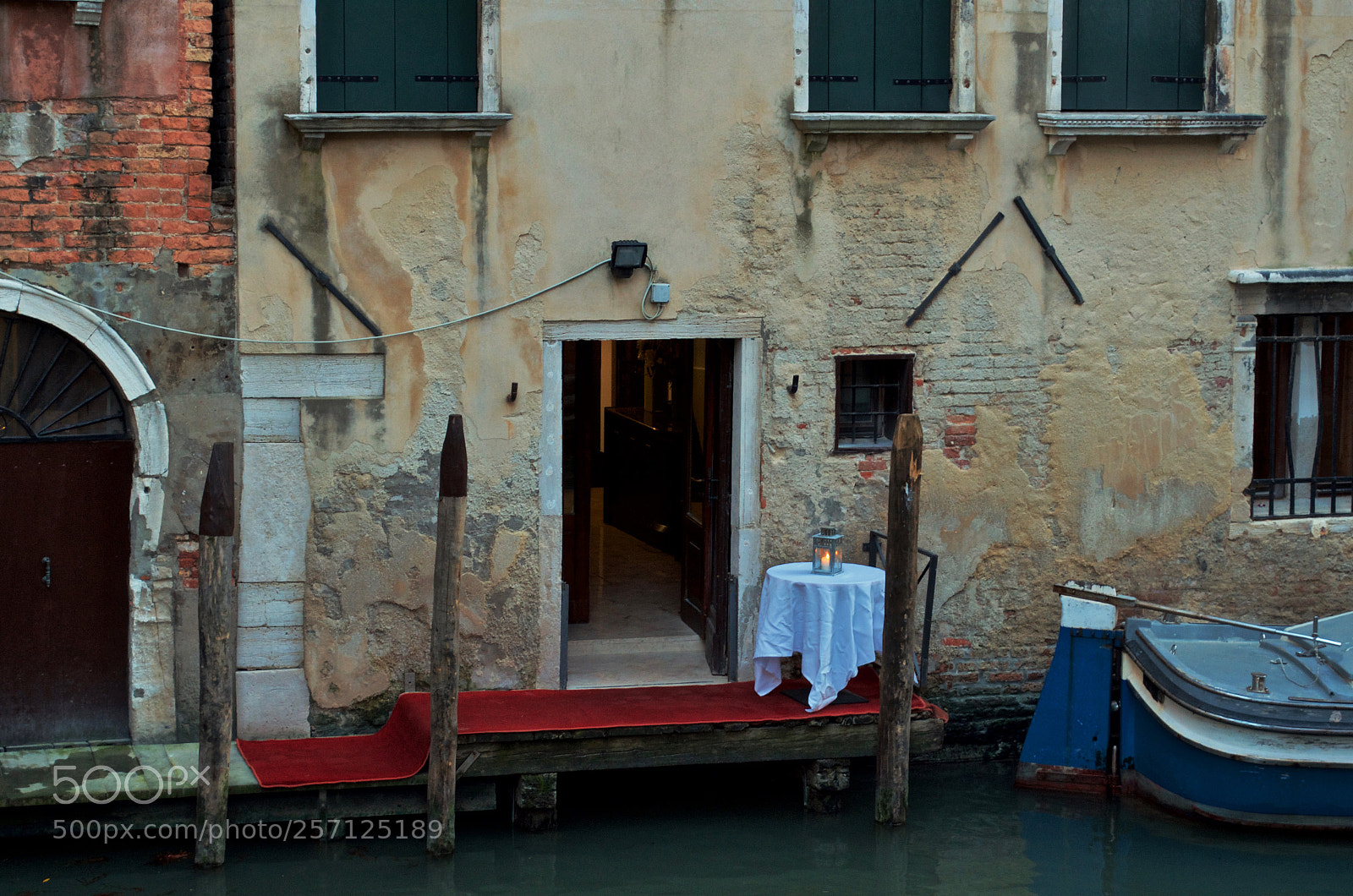 Nikon D7000 sample photo. Venice alley photography