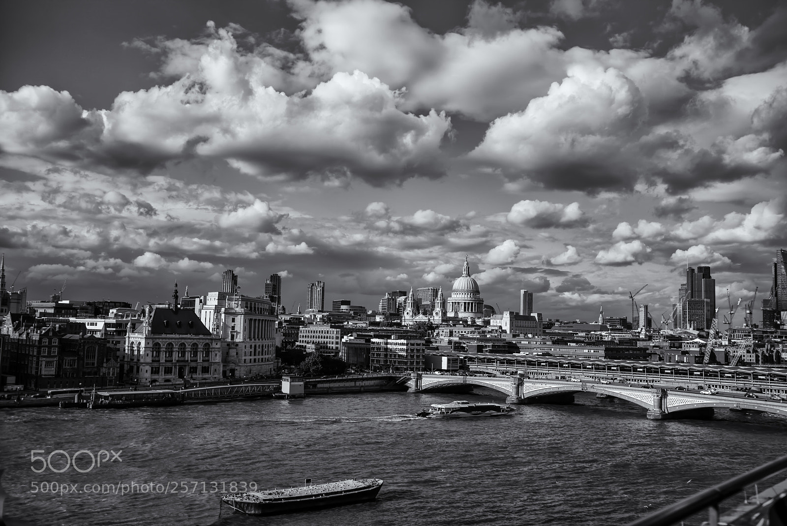 Leica M (Typ 240) sample photo. London view from oxo photography