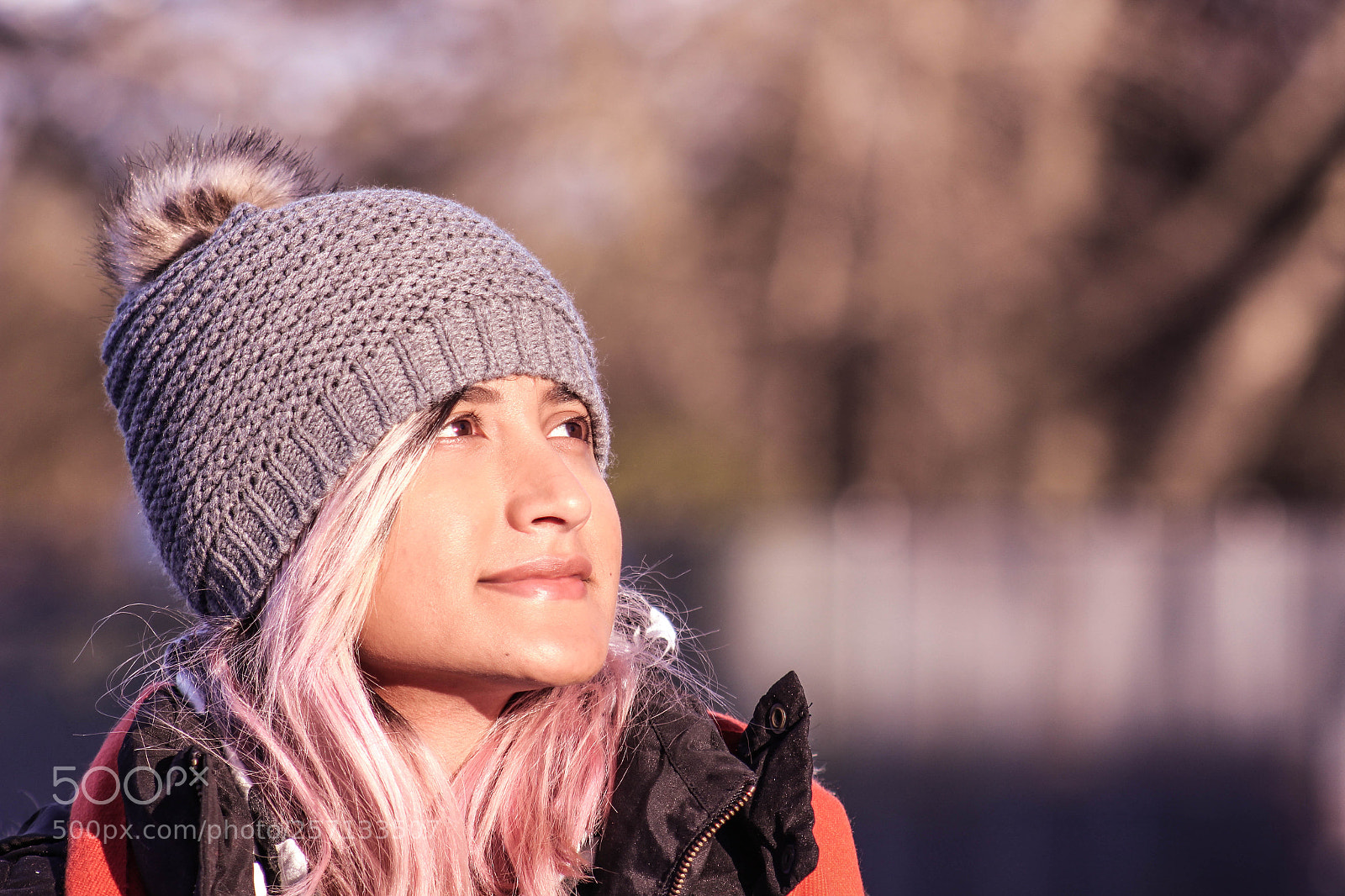 Canon EOS 700D (EOS Rebel T5i / EOS Kiss X7i) sample photo. Young woman in winter photography