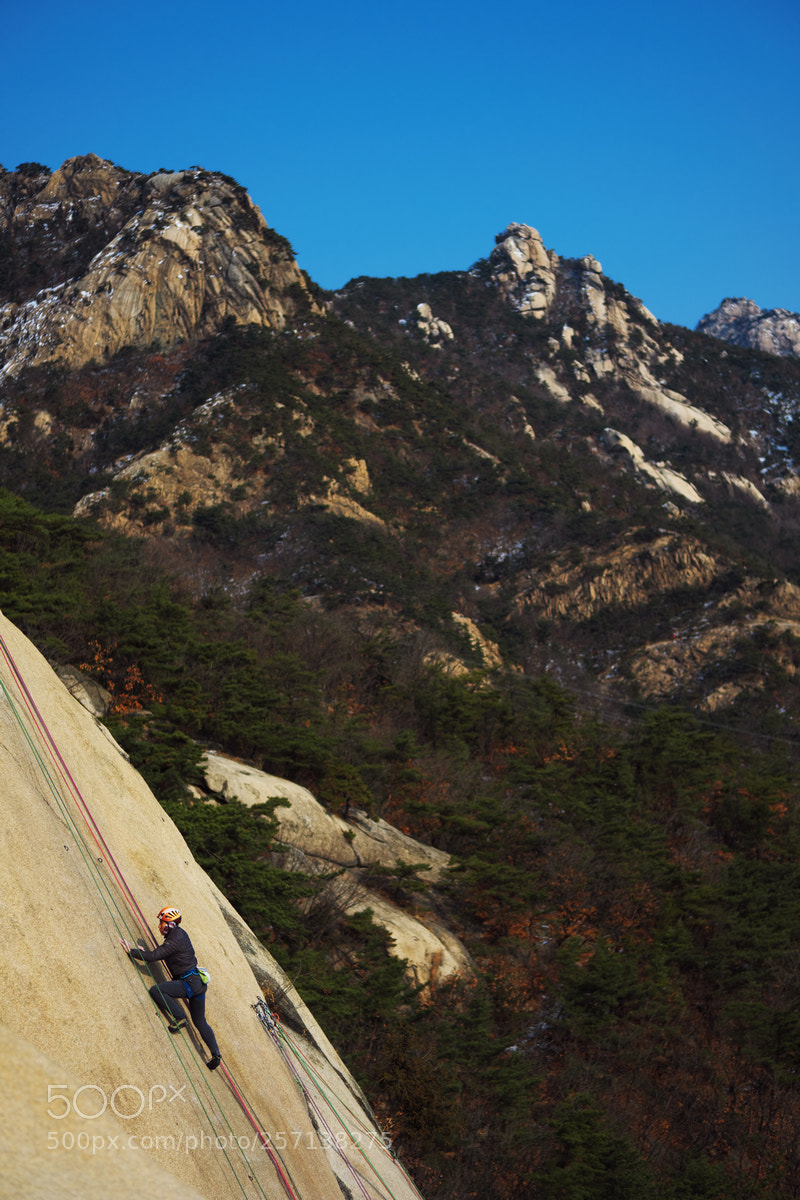 Fujifilm X-T20 sample photo. Bukhansan national park rock photography