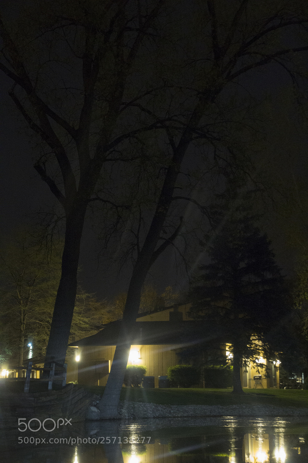 Canon EOS 1200D (EOS Rebel T5 / EOS Kiss X70 / EOS Hi) sample photo. Building and nightscape. photography