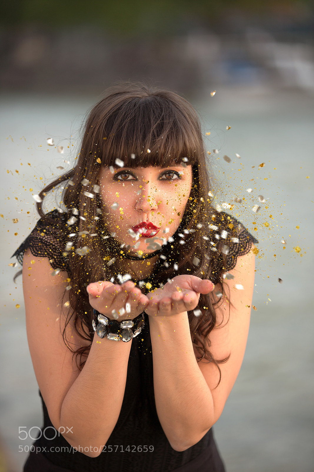 Canon EOS 5D Mark II sample photo. Blowing glitter photography